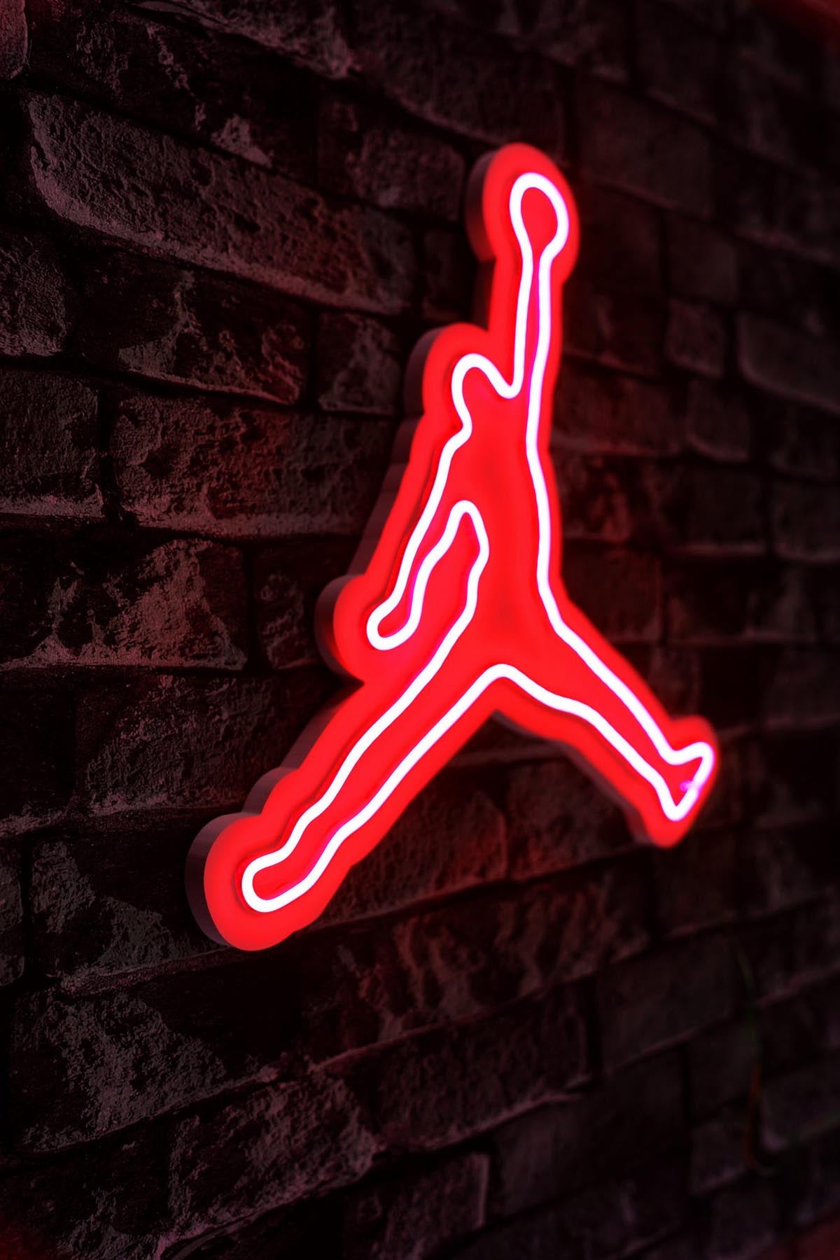 Basketball - Red in Rot präsentiert im Onlineshop von KAQTU Design AG. Wandleuchte ist von Wallity