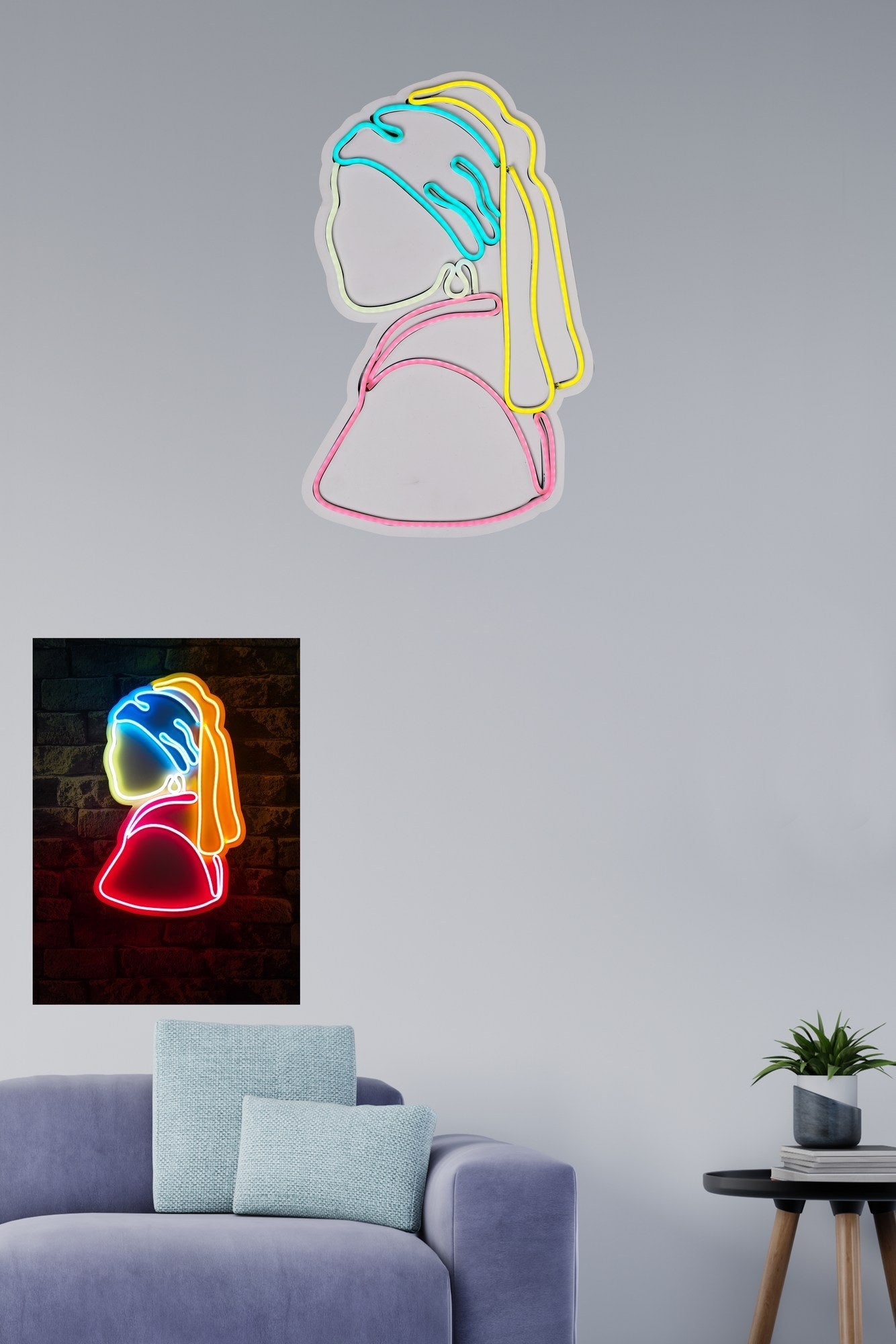 Girl With A Pearl Earring Pinky - Multicolor in Mehrfarbig präsentiert im Onlineshop von KAQTU Design AG. Wandleuchte ist von Wallity