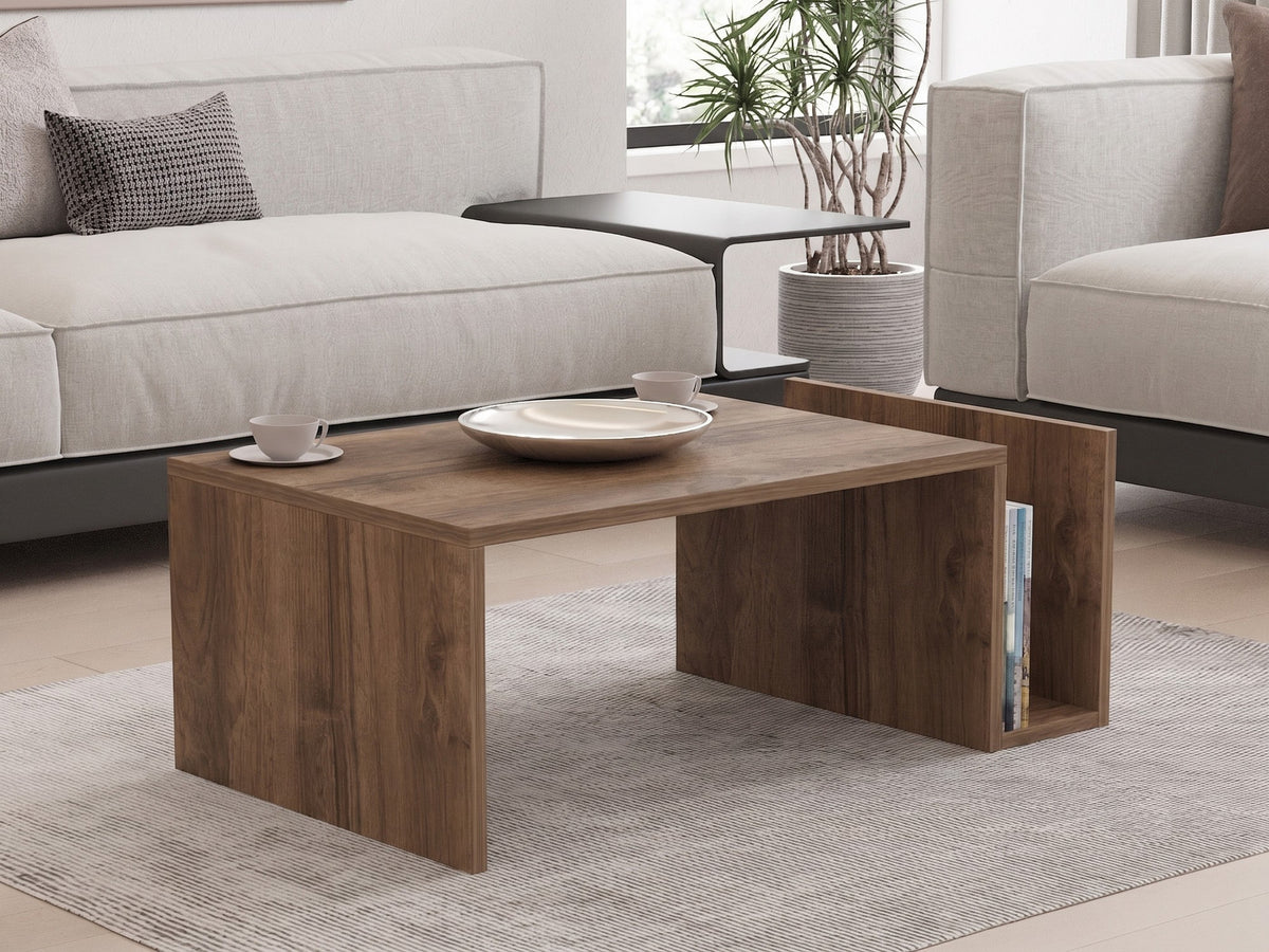 Rechteckiger Couchtisch Memo von Hanah Home in Venezia Nussbaum, Oberfläche aus Melaminspanplatte, schlankes flaches Tischdesign.