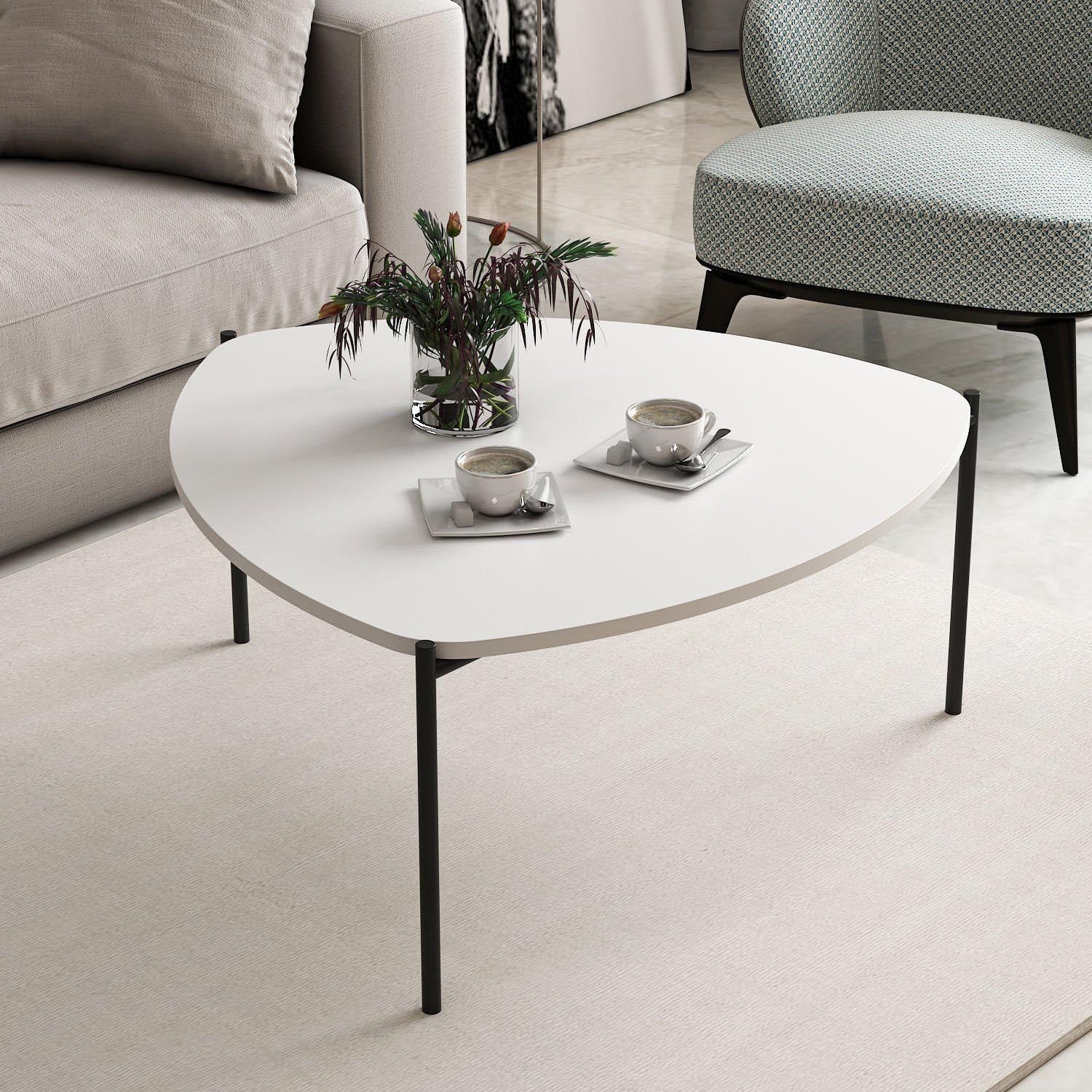 Lenny - White in Weiss präsentiert im Onlineshop von KAQTU Design AG. Beistelltisch ist von Hanah Home