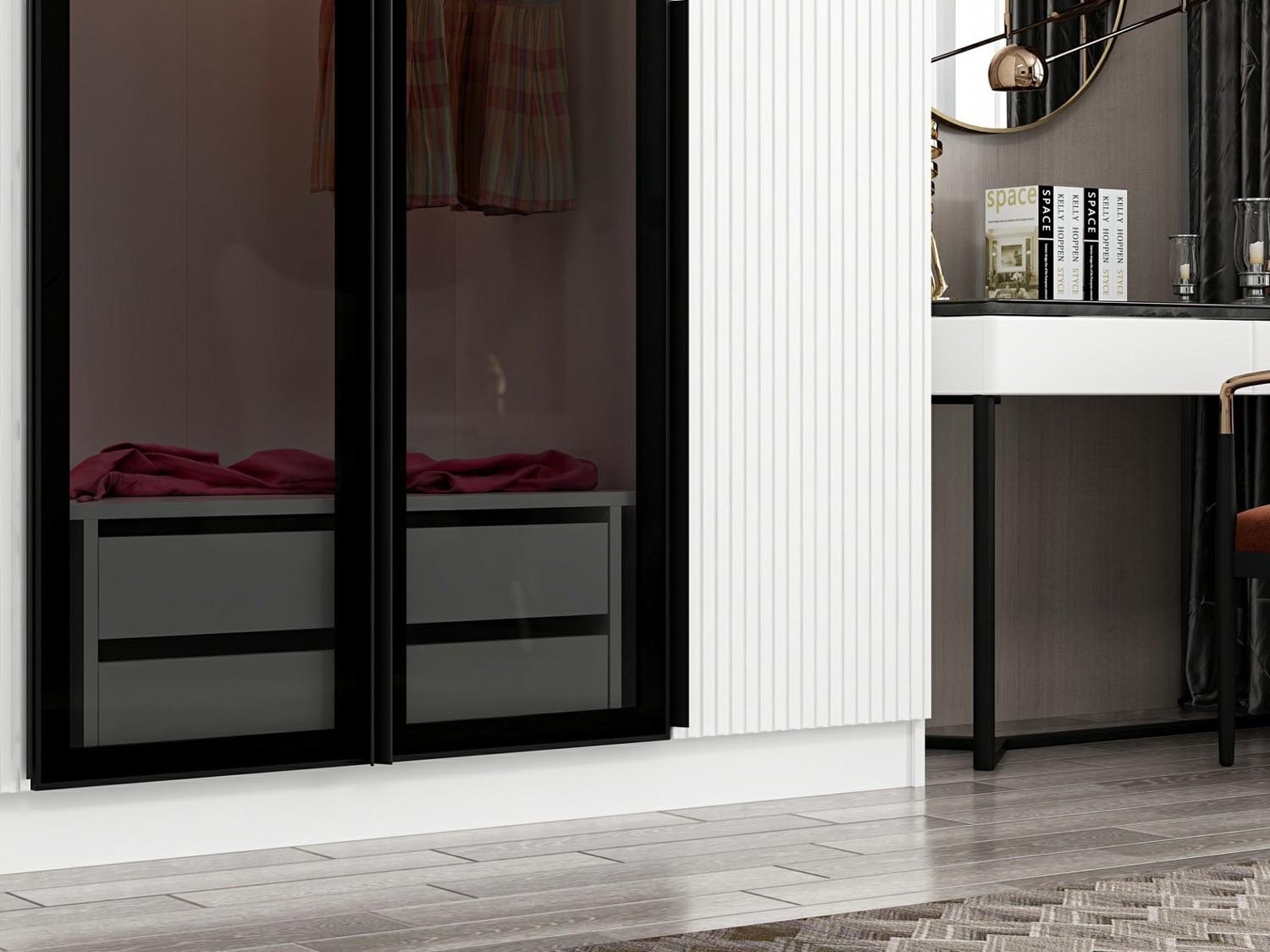 Kale Plus - 7812 in Rauch präsentiert im Onlineshop von KAQTU Design AG. Garderobe ist von Hanah Home