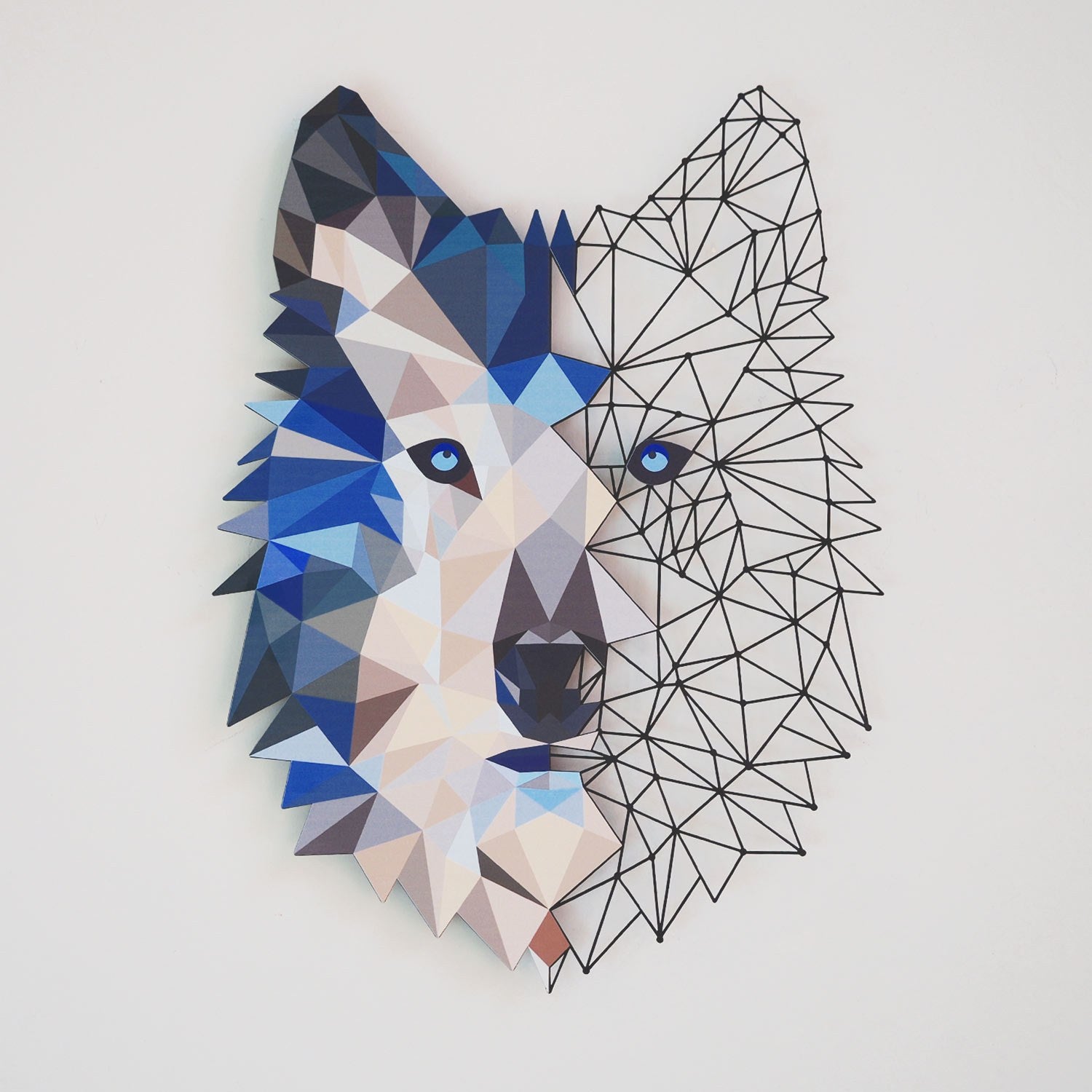 Metal Wolf Wall Art - APT721 in Mehrfarbig präsentiert im Onlineshop von KAQTU Design AG. Wanddeko ist von Wallity
