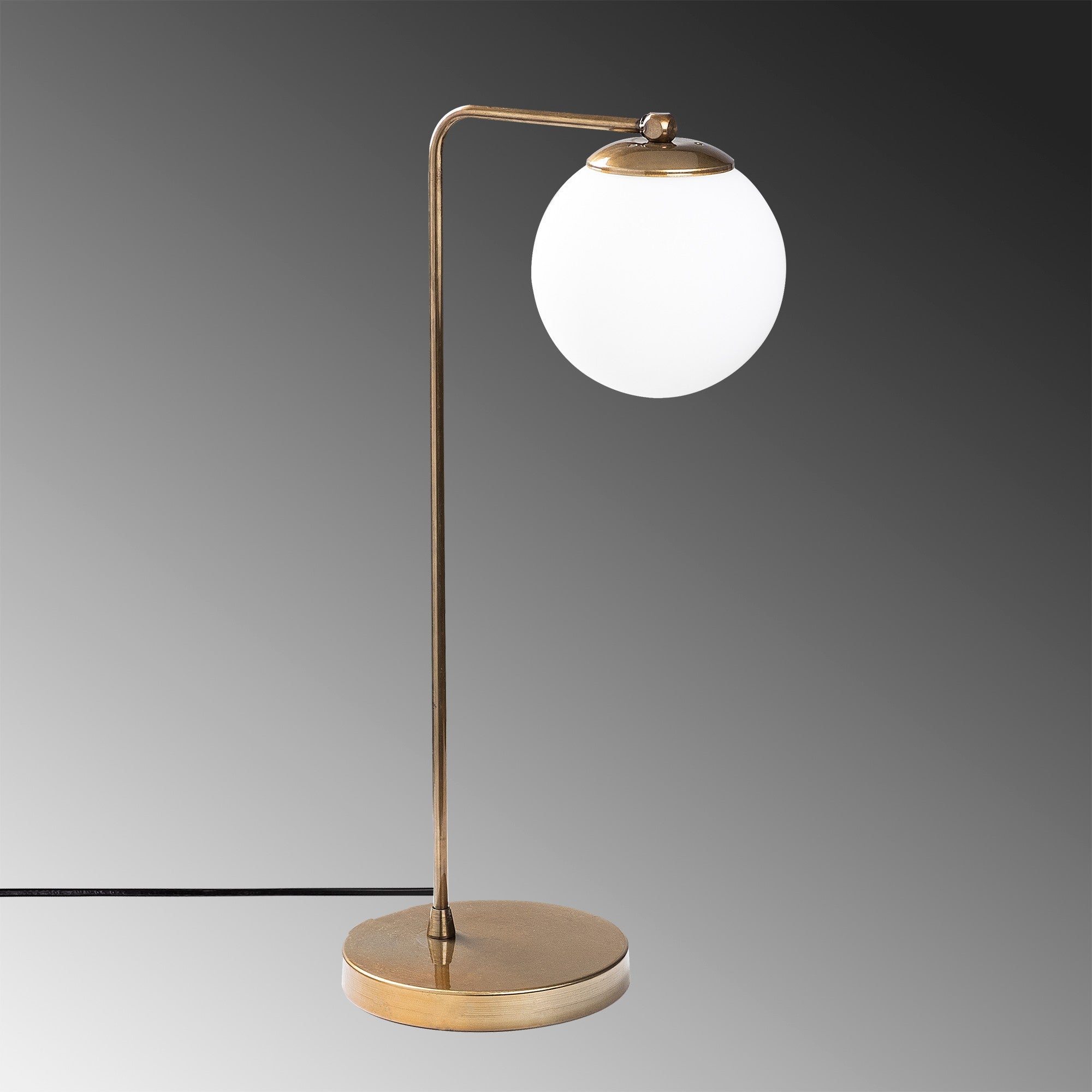 Daisy - 146-ML in Kupfer präsentiert im Onlineshop von KAQTU Design AG. Tischleuchte ist von Opviq