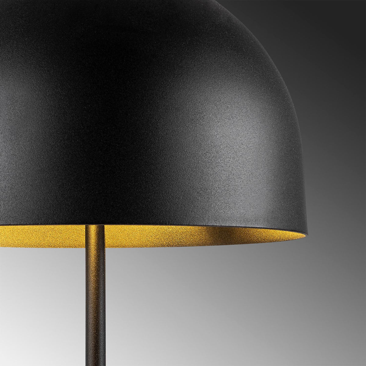 Can Tischleuchte - Schwarz in Schwarz präsentiert im Onlineshop von KAQTU Design AG. Tischleuchte ist von Opviq