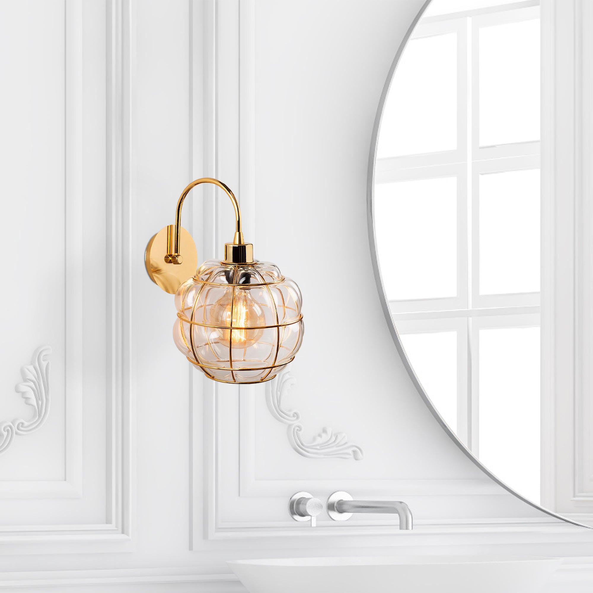 Safderun - 402-A in Gold präsentiert im Onlineshop von KAQTU Design AG. Wandleuchte ist von Opviq