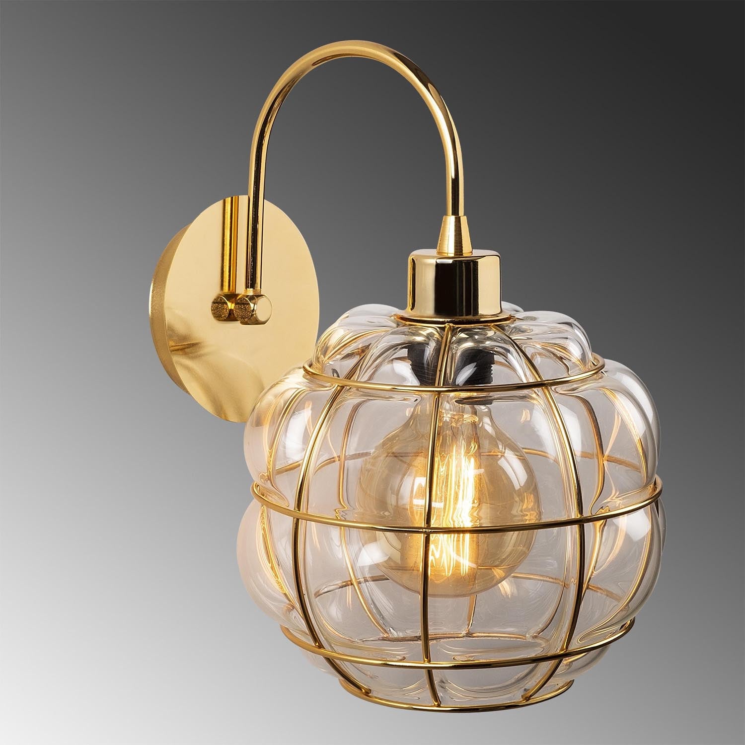 Safderun - 402-A in Gold präsentiert im Onlineshop von KAQTU Design AG. Wandleuchte ist von Opviq