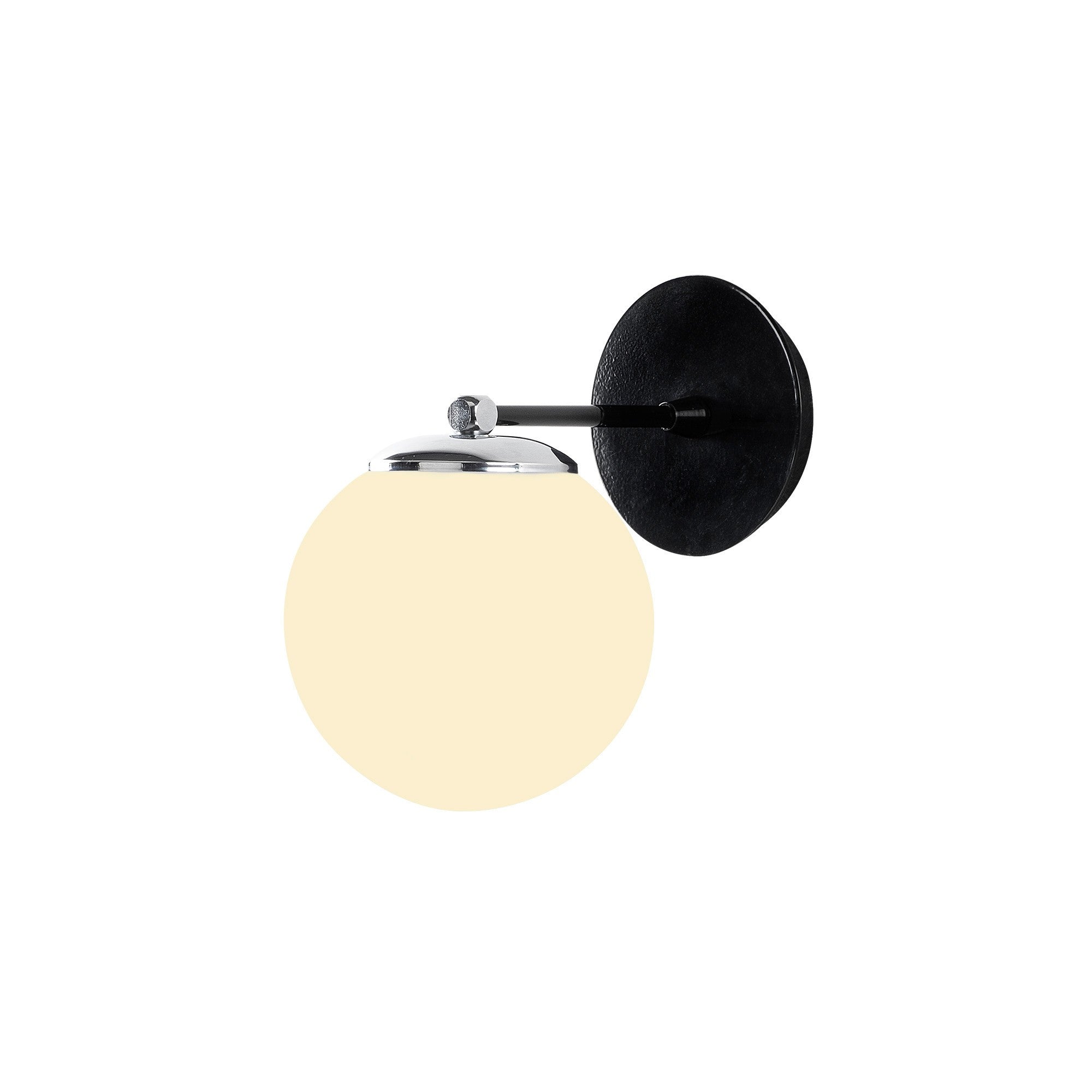 My Legend - 145-A in Schwarz präsentiert im Onlineshop von KAQTU Design AG. Wandleuchte ist von Opviq