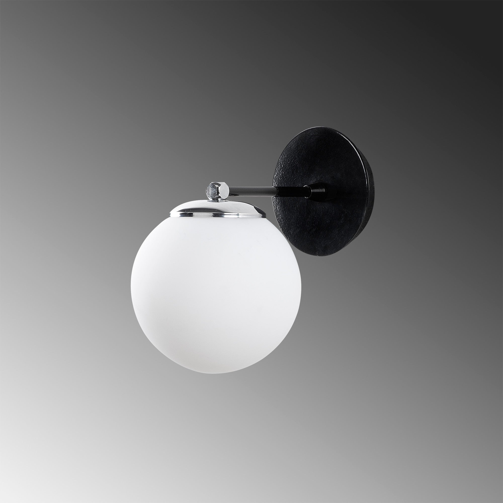 My Legend - 145-A in Schwarz präsentiert im Onlineshop von KAQTU Design AG. Wandleuchte ist von Opviq