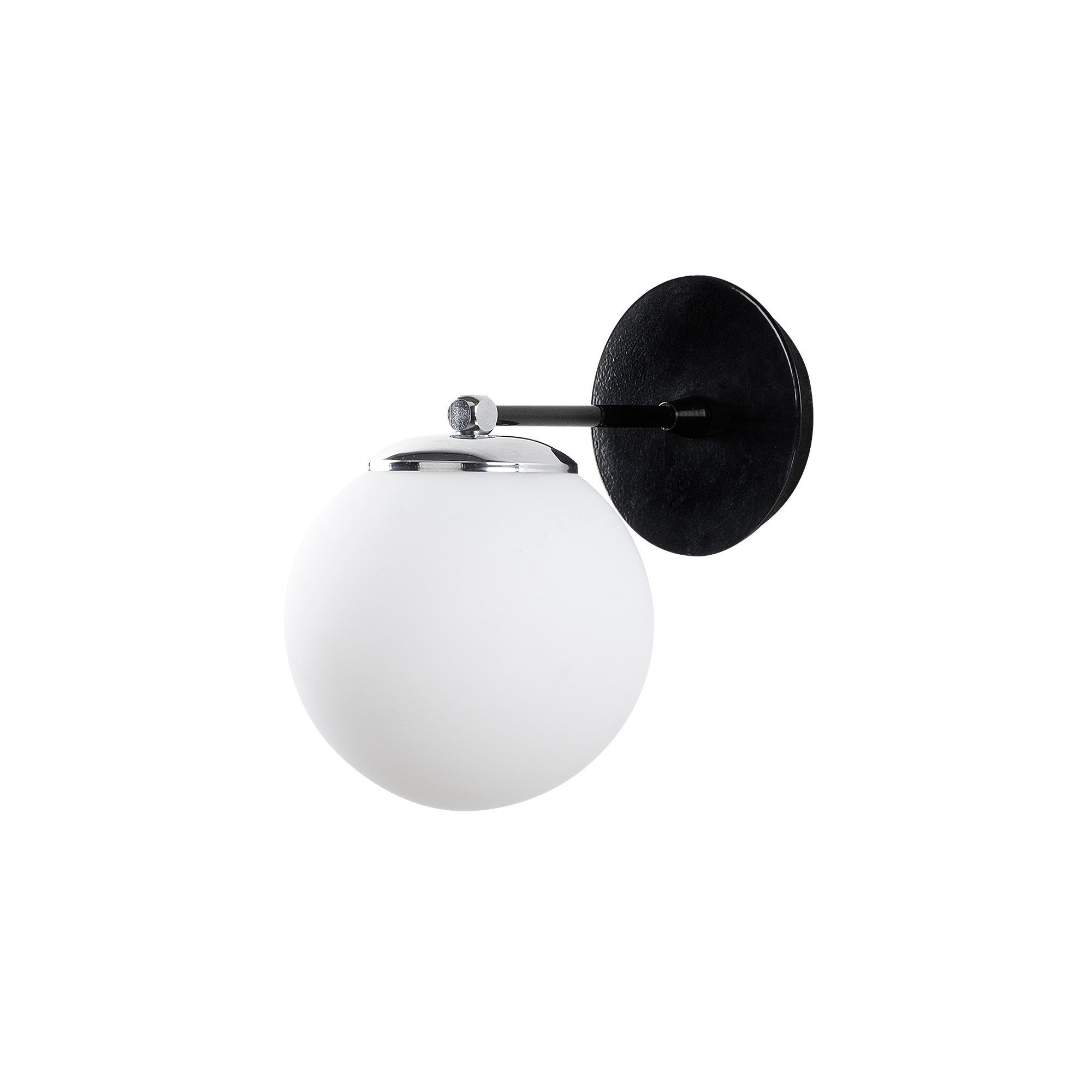 My Legend - 145-A in Schwarz präsentiert im Onlineshop von KAQTU Design AG. Wandleuchte ist von Opviq