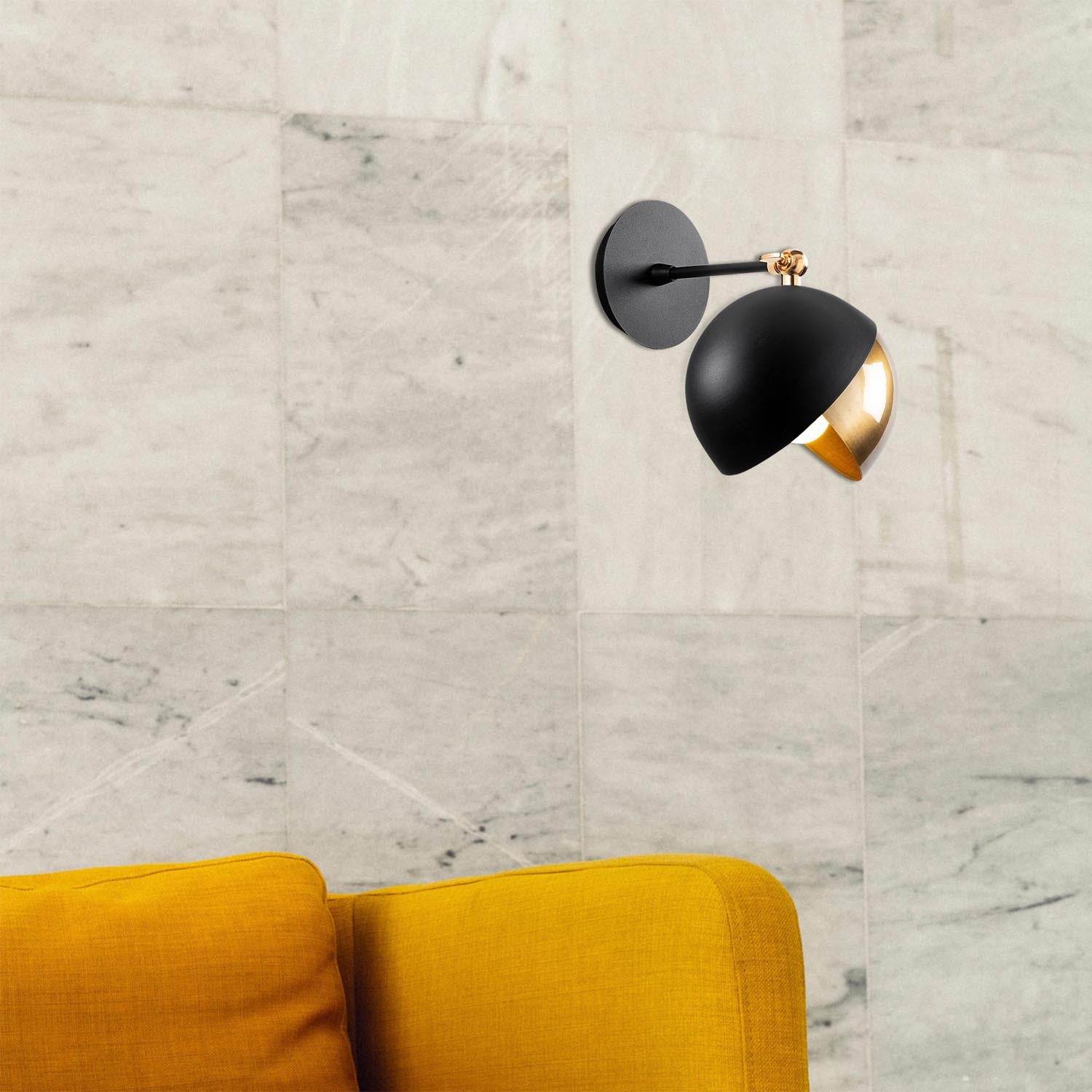 Berceste - 252-A in Schwarz Gold präsentiert im Onlineshop von KAQTU Design AG. Wandleuchte ist von Opviq