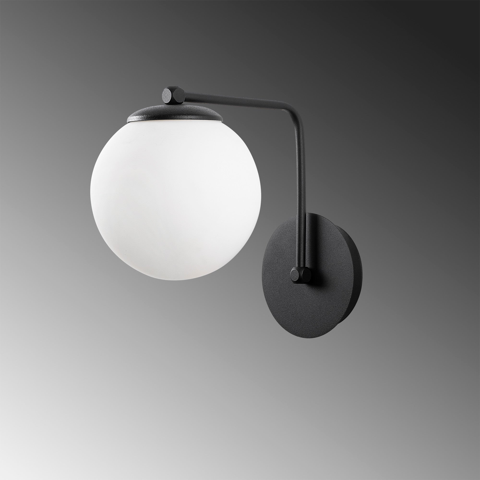 Daisy-147-A in Schwarz präsentiert im Onlineshop von KAQTU Design AG. Wandleuchte ist von Opviq