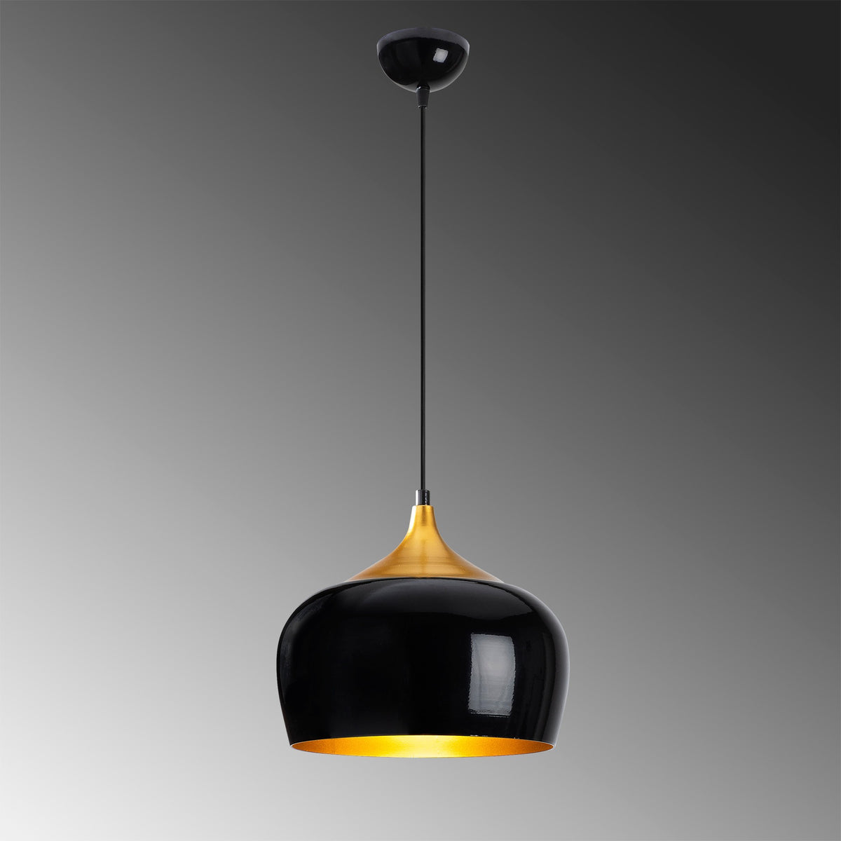 Berceste Pendellampe - Schwarz in Schwarz präsentiert im Onlineshop von KAQTU Design AG. Pendelleuchte ist von Opviq