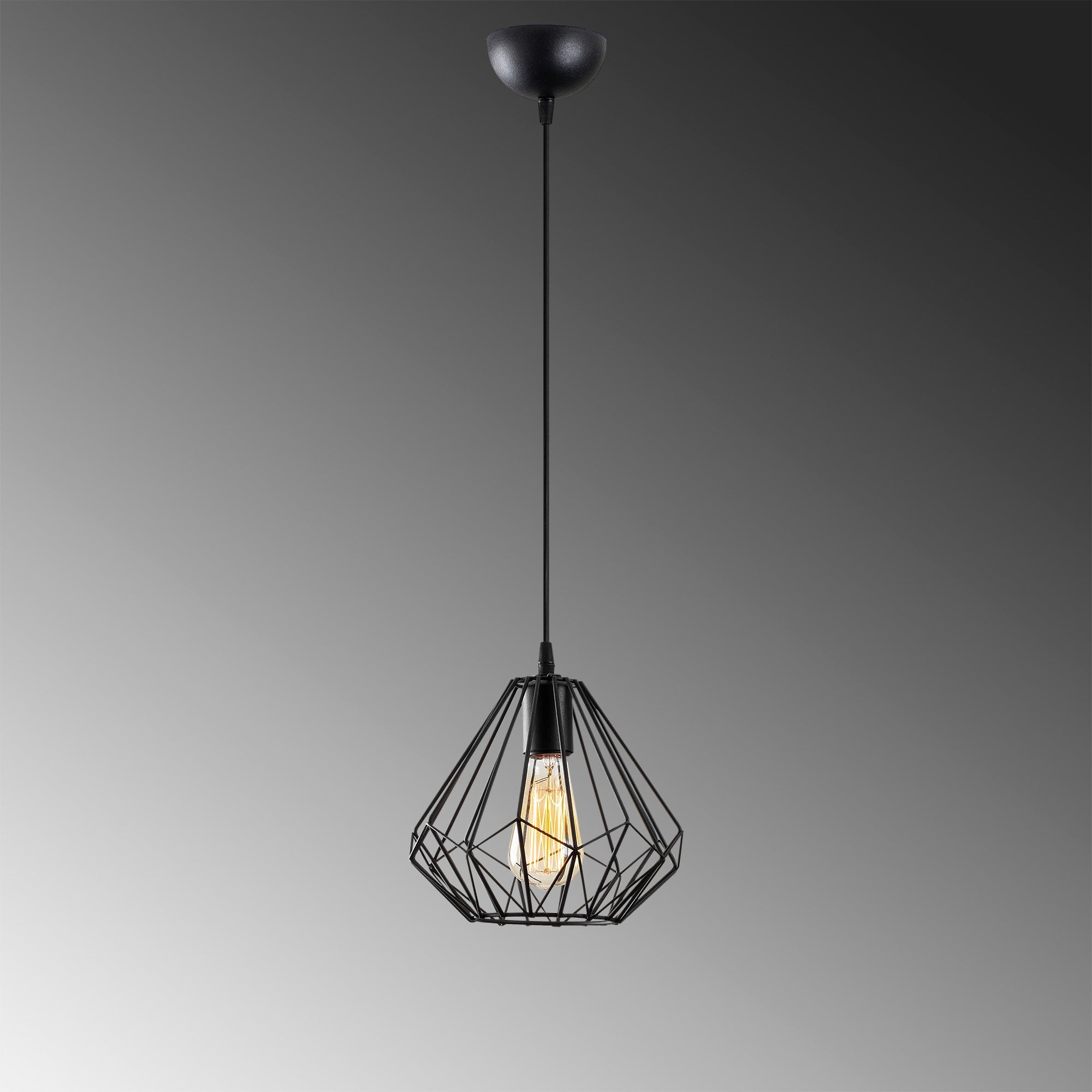 Diamond - 704-S in Schwarz präsentiert im Onlineshop von KAQTU Design AG. Pendelleuchte ist von Opviq