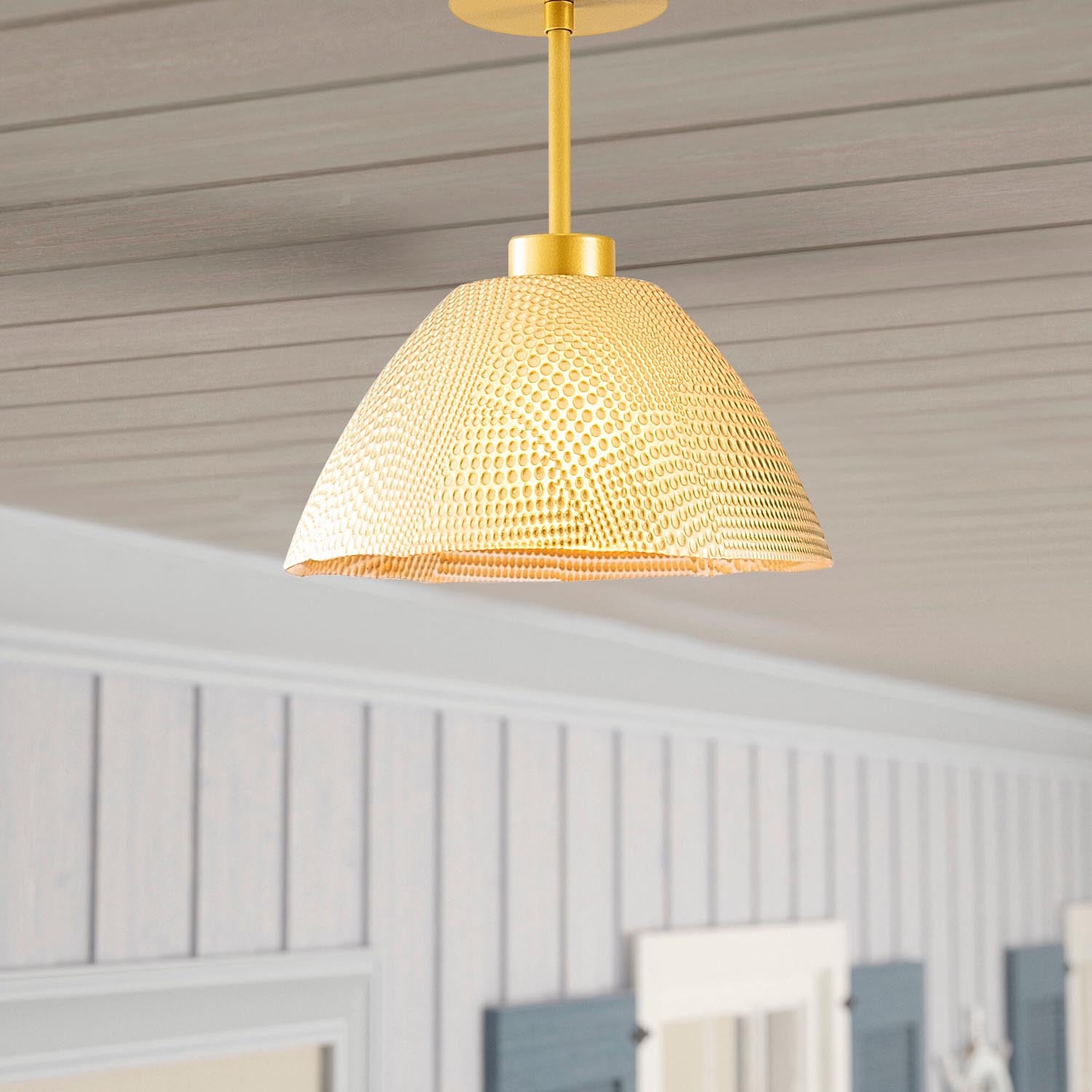 Bornova - N-163 in Gold präsentiert im Onlineshop von KAQTU Design AG. Pendelleuchte ist von Opviq