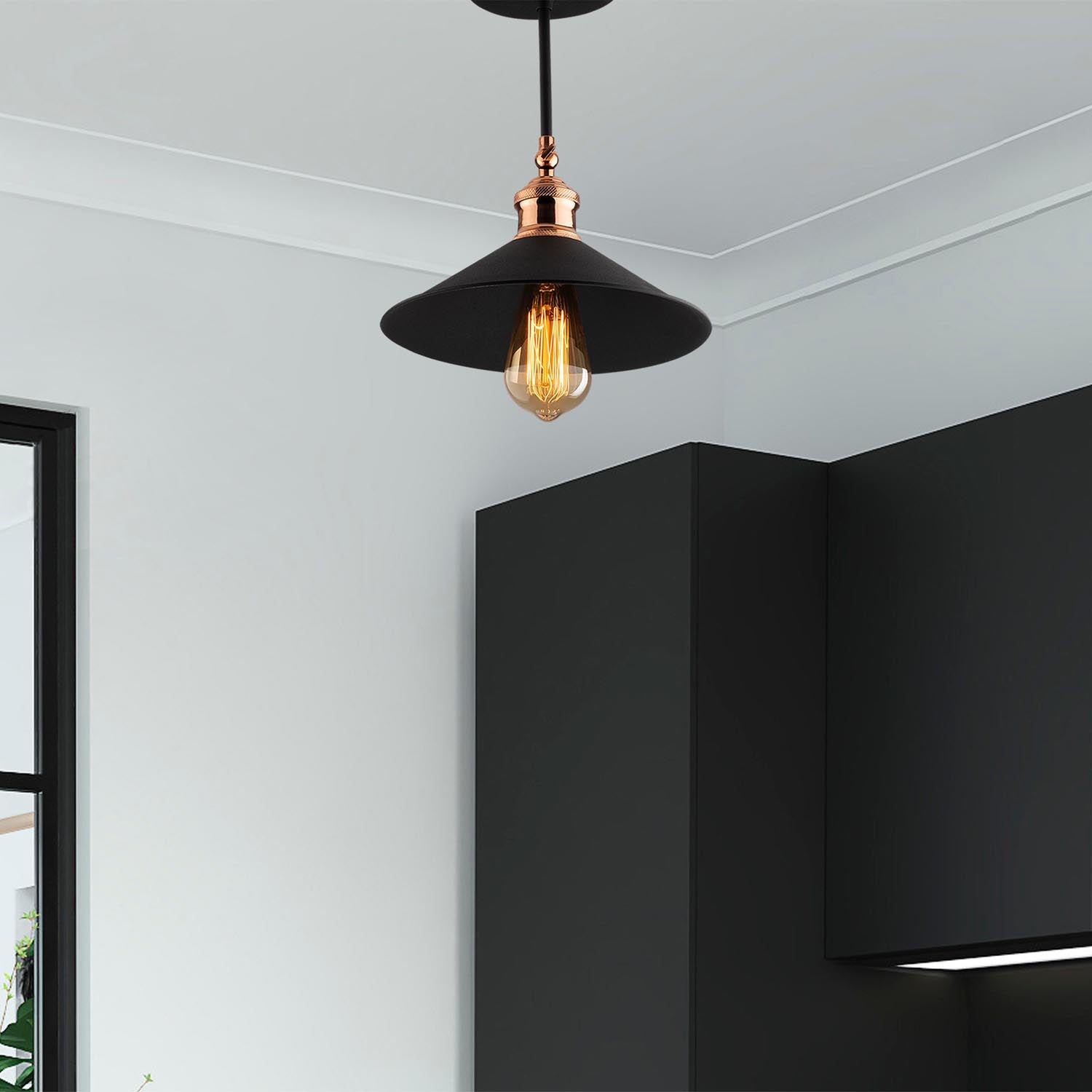 Berceste - N-657 in Schwarz präsentiert im Onlineshop von KAQTU Design AG. Pendelleuchte ist von Opviq