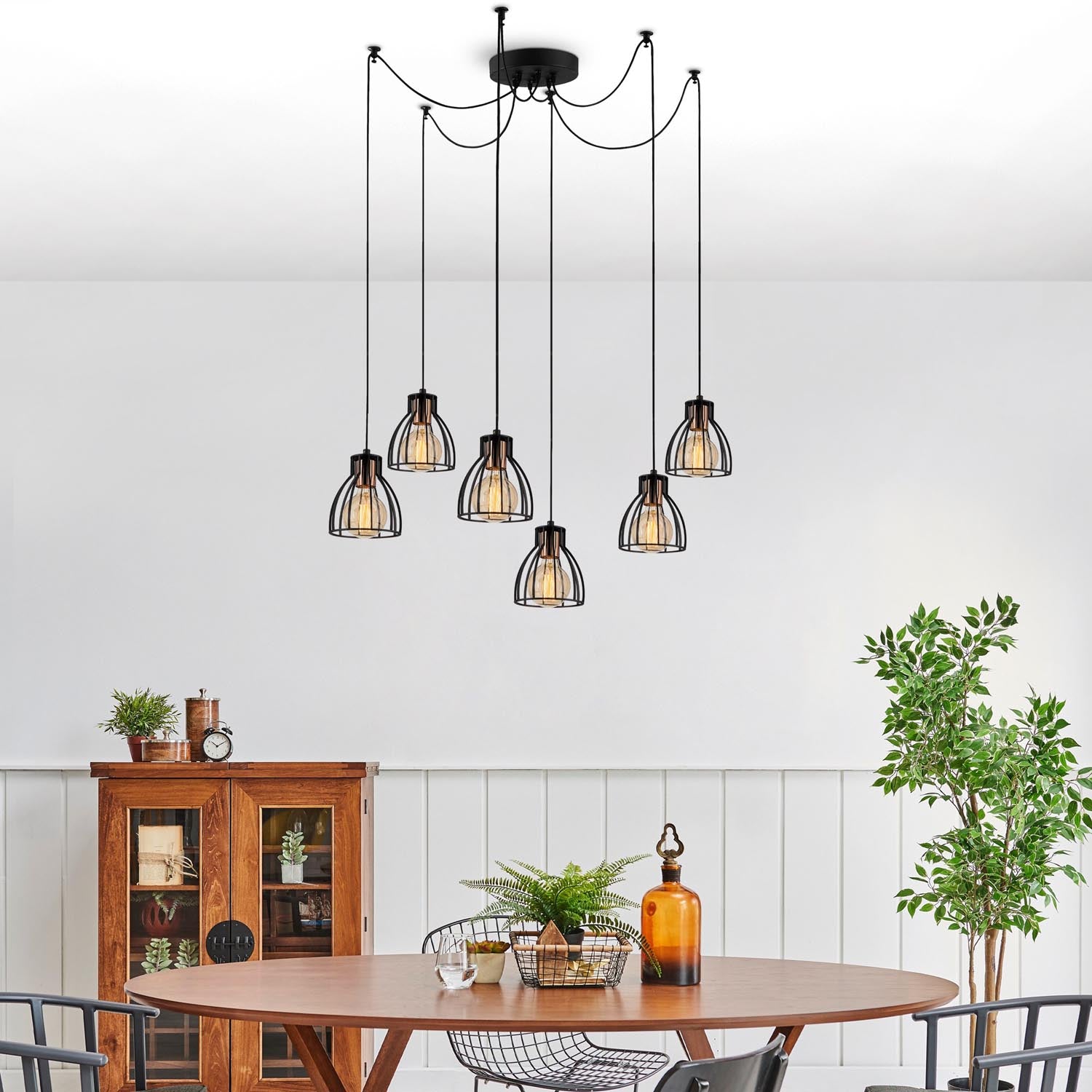 Kemah - N-1233 in Schwarz präsentiert im Onlineshop von KAQTU Design AG. Pendelleuchte ist von Opviq
