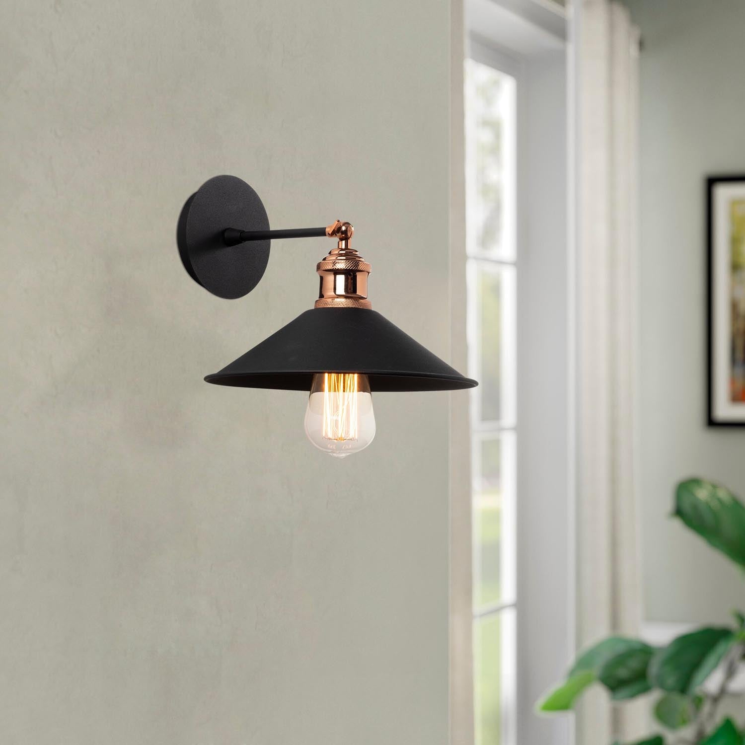 Berceste - N-663 in Schwarz präsentiert im Onlineshop von KAQTU Design AG. Wandleuchte ist von Opviq
