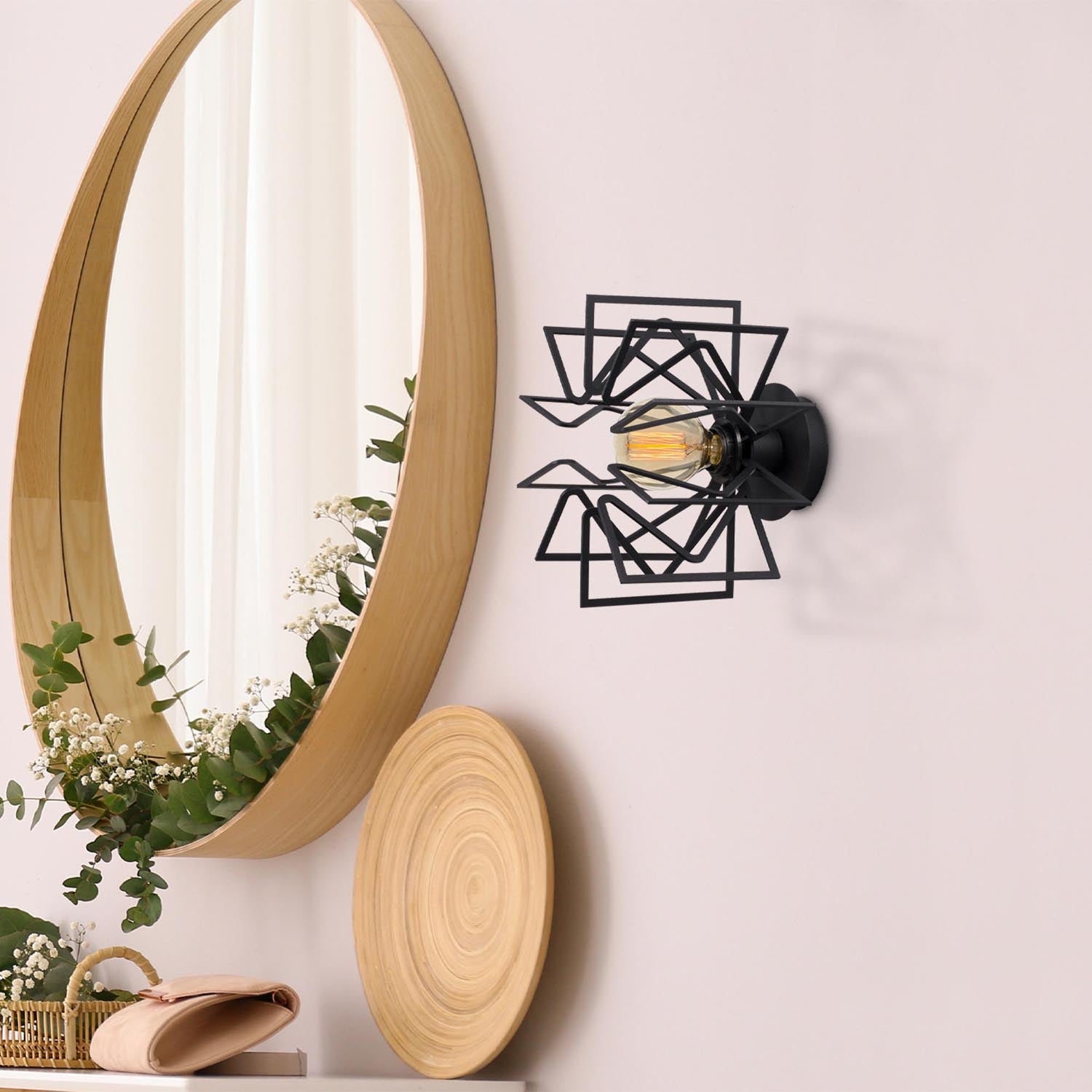 Nemrut - N-953 in Schwarz präsentiert im Onlineshop von KAQTU Design AG. Wandleuchte ist von Opviq