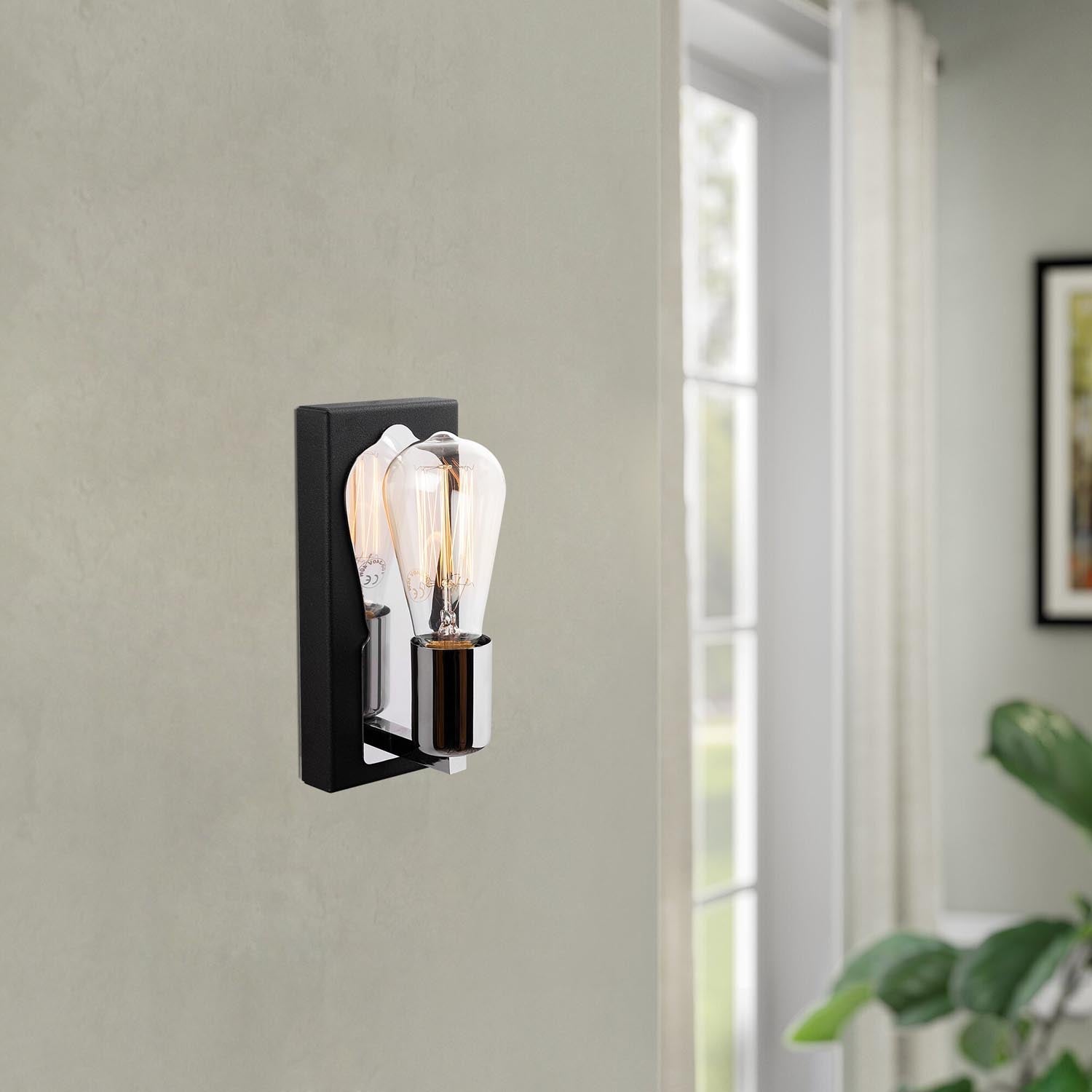 Karain - N-1353 in Schwarz präsentiert im Onlineshop von KAQTU Design AG. Wandleuchte ist von Opviq