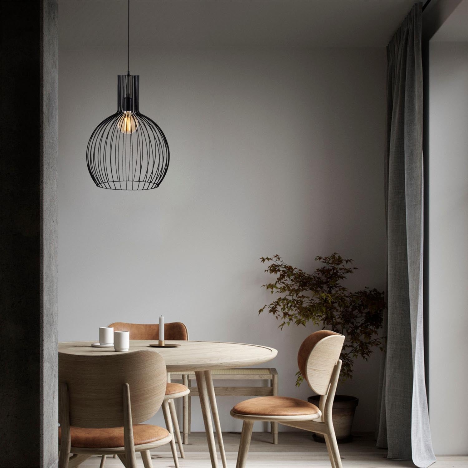 Fellini - MR - 756 in Schwarz präsentiert im Onlineshop von KAQTU Design AG. Pendelleuchte ist von Opviq