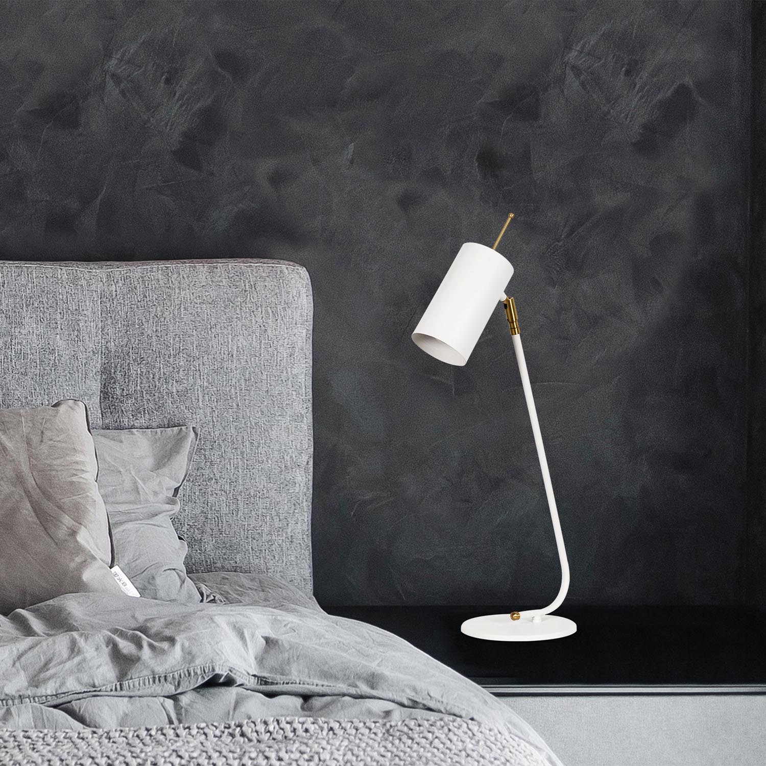 Sivani - MR-612 in Weiss präsentiert im Onlineshop von KAQTU Design AG. Tischleuchte ist von Opviq