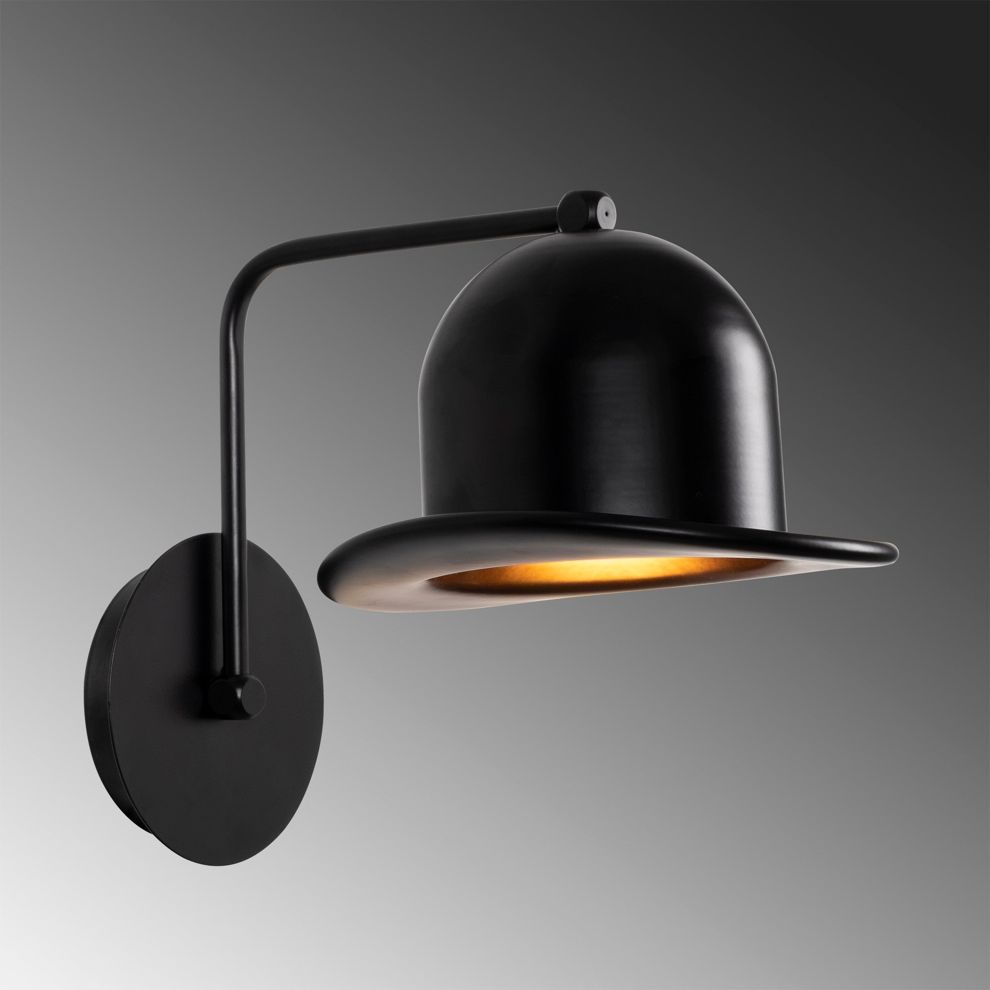 Fötr Sivani - MR-324 in Schwarz präsentiert im Onlineshop von KAQTU Design AG. Wandleuchte ist von Opviq