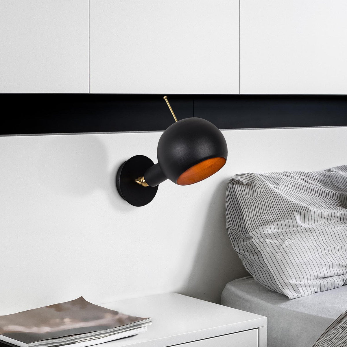 Sivani Wandleuchte - Schwarz
 Kupfer in Schwarz / Kupfer präsentiert im Onlineshop von KAQTU Design AG. Wandleuchte ist von Opviq