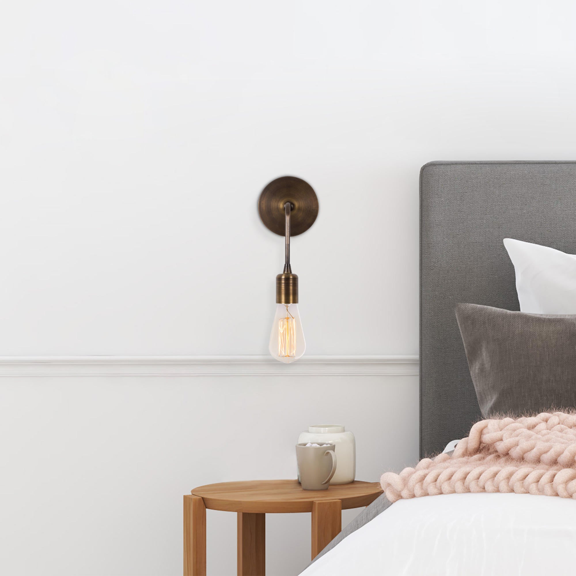 Dartini - MR - 888 in Vintage präsentiert im Onlineshop von KAQTU Design AG. Wandleuchte ist von Opviq