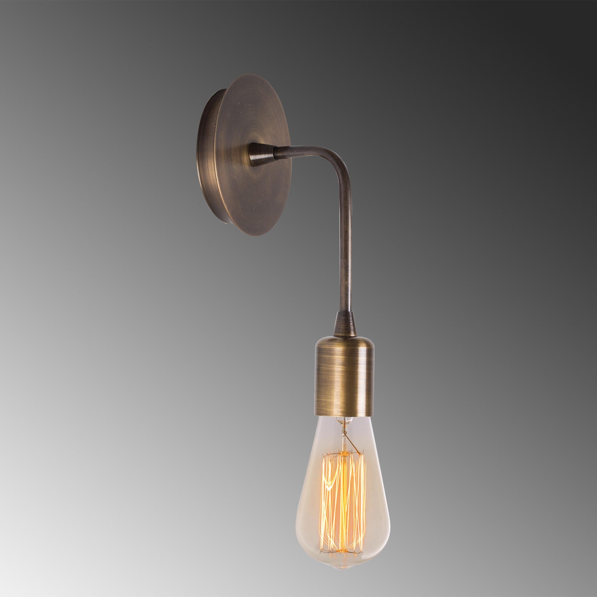 Dartini - MR - 888 in Vintage präsentiert im Onlineshop von KAQTU Design AG. Wandleuchte ist von Opviq