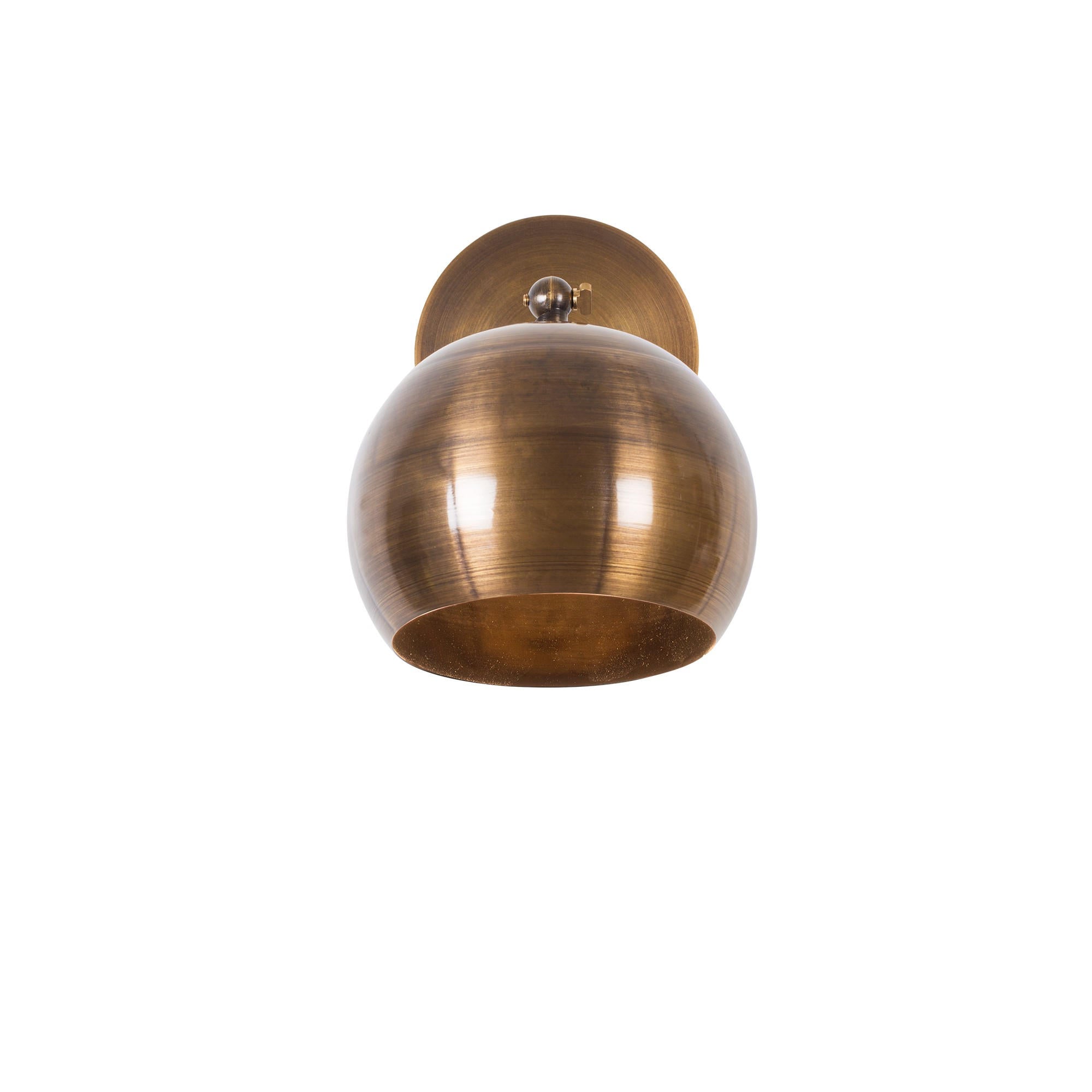 Sivani - MR - 708 in Vintage präsentiert im Onlineshop von KAQTU Design AG. Wandleuchte ist von Opviq