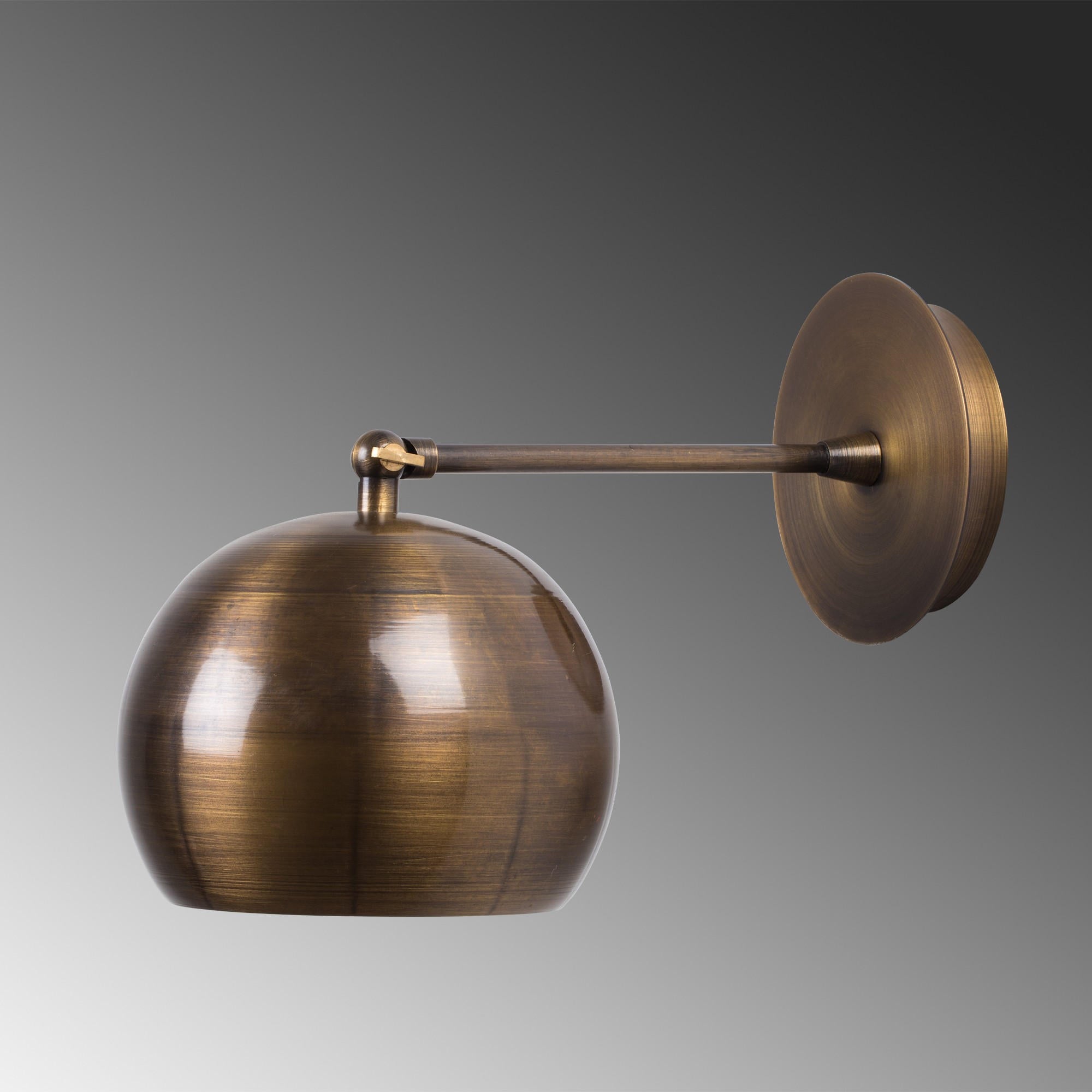 Sivani - MR - 708 in Vintage präsentiert im Onlineshop von KAQTU Design AG. Wandleuchte ist von Opviq