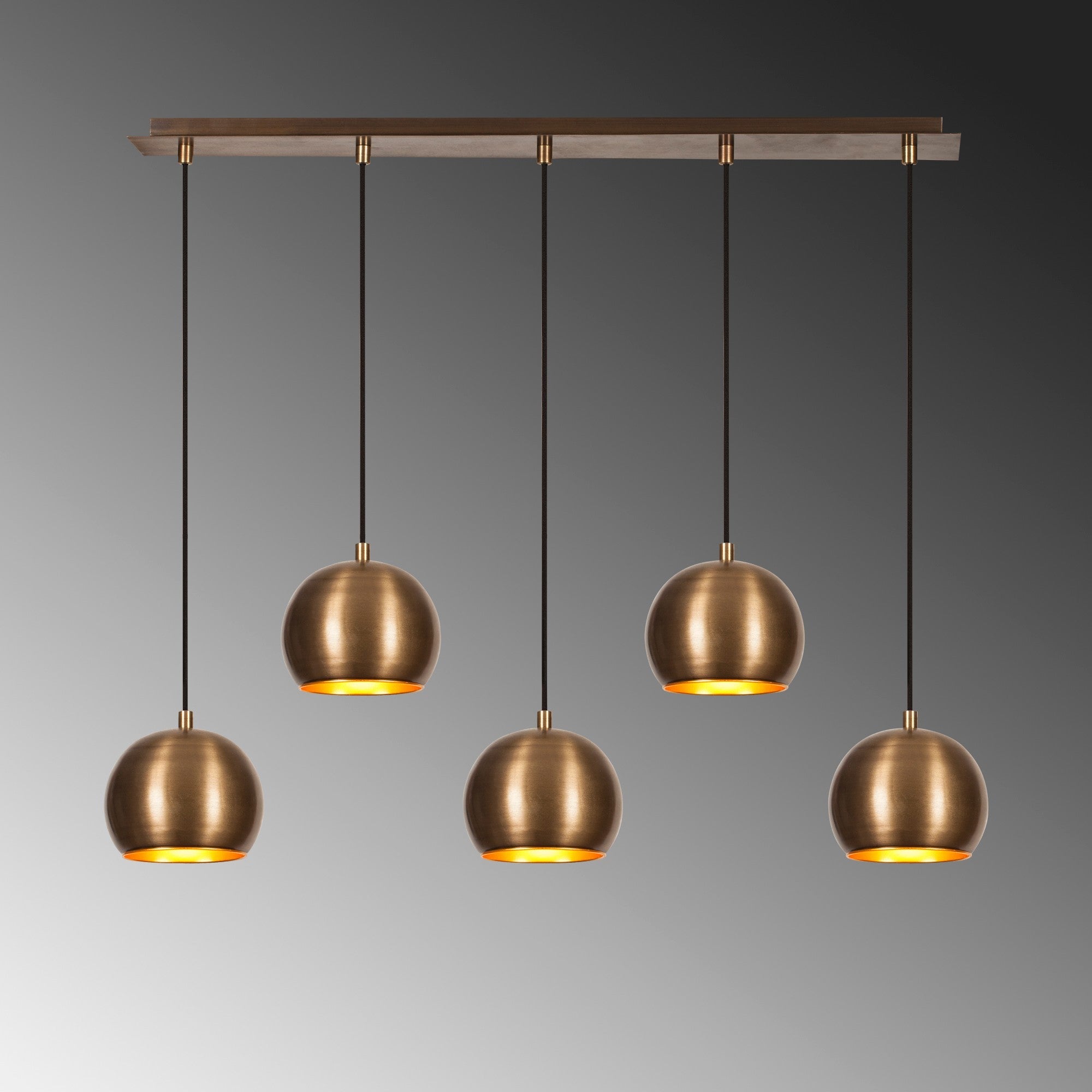 Sivani - MR - 1000 in Vintage präsentiert im Onlineshop von KAQTU Design AG. Pendelleuchte ist von Opviq