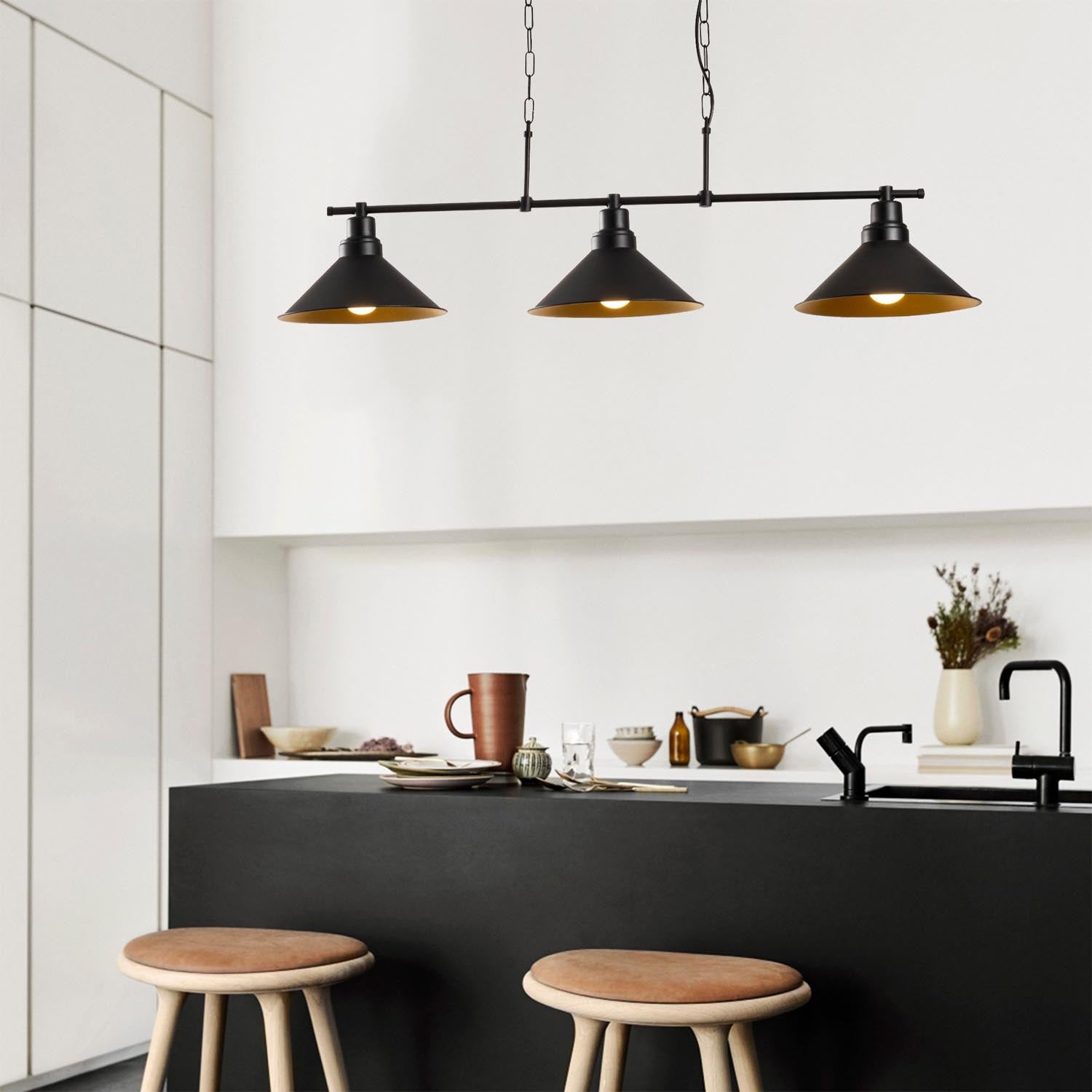 Sivani - MR - 835 in Schwarz präsentiert im Onlineshop von KAQTU Design AG. Pendelleuchte ist von Opviq