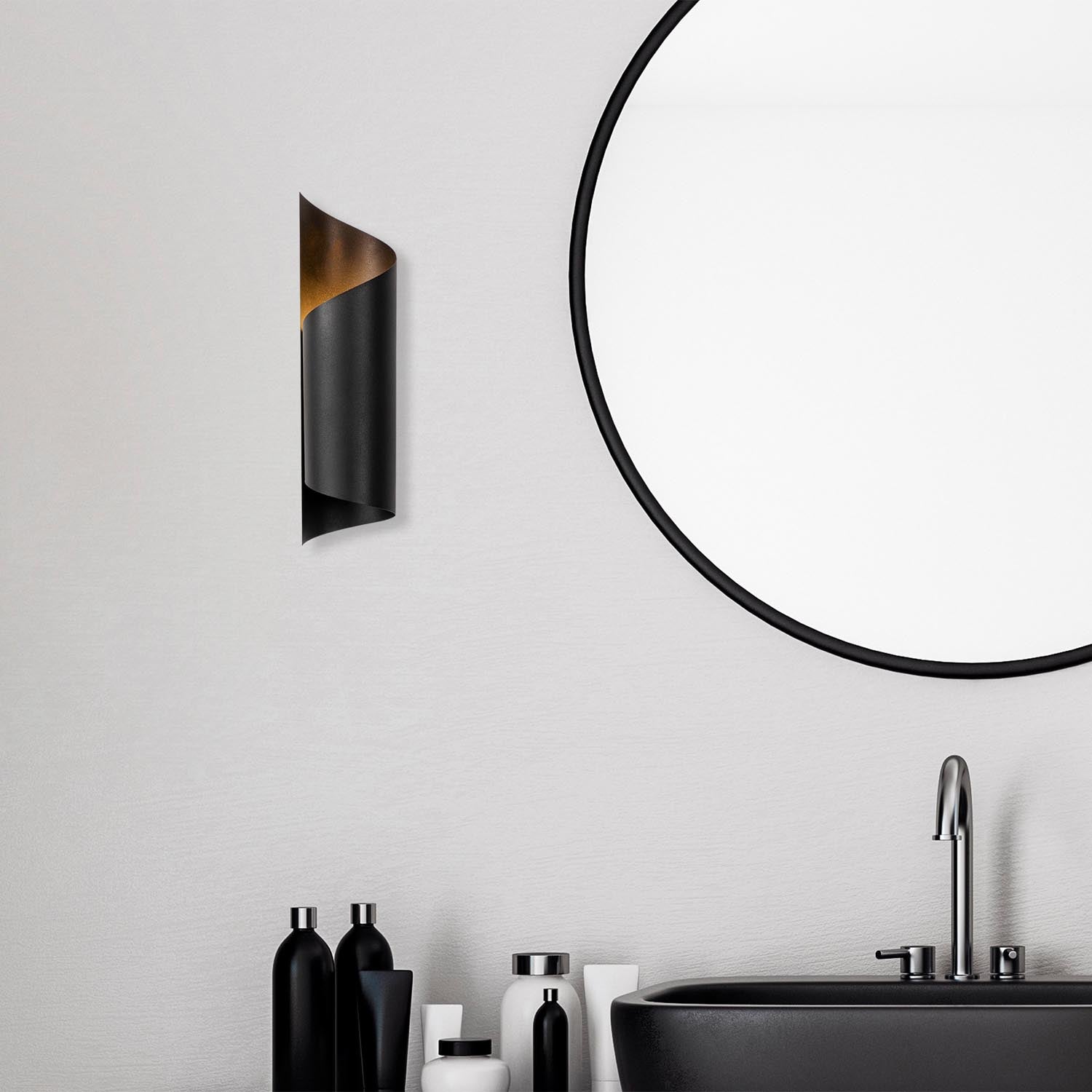 Sivani - MR - 838 in Schwarz präsentiert im Onlineshop von KAQTU Design AG. Wandleuchte ist von Opviq