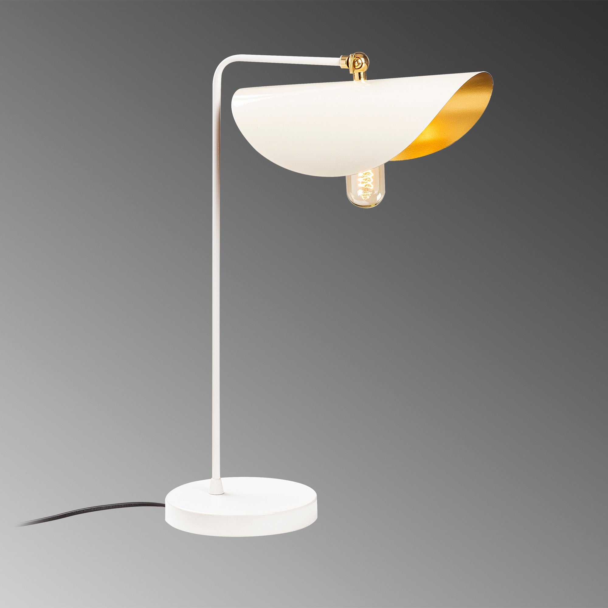 Sivani - MR - 844 in Weisses Gold präsentiert im Onlineshop von KAQTU Design AG. Tischleuchte ist von Opviq