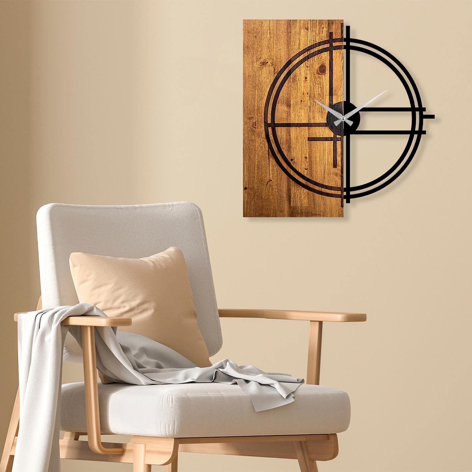 Wooden Clock 38 in Lichtwalnuss Schwarz präsentiert im Onlineshop von KAQTU Design AG. Wanduhr ist von Wallity