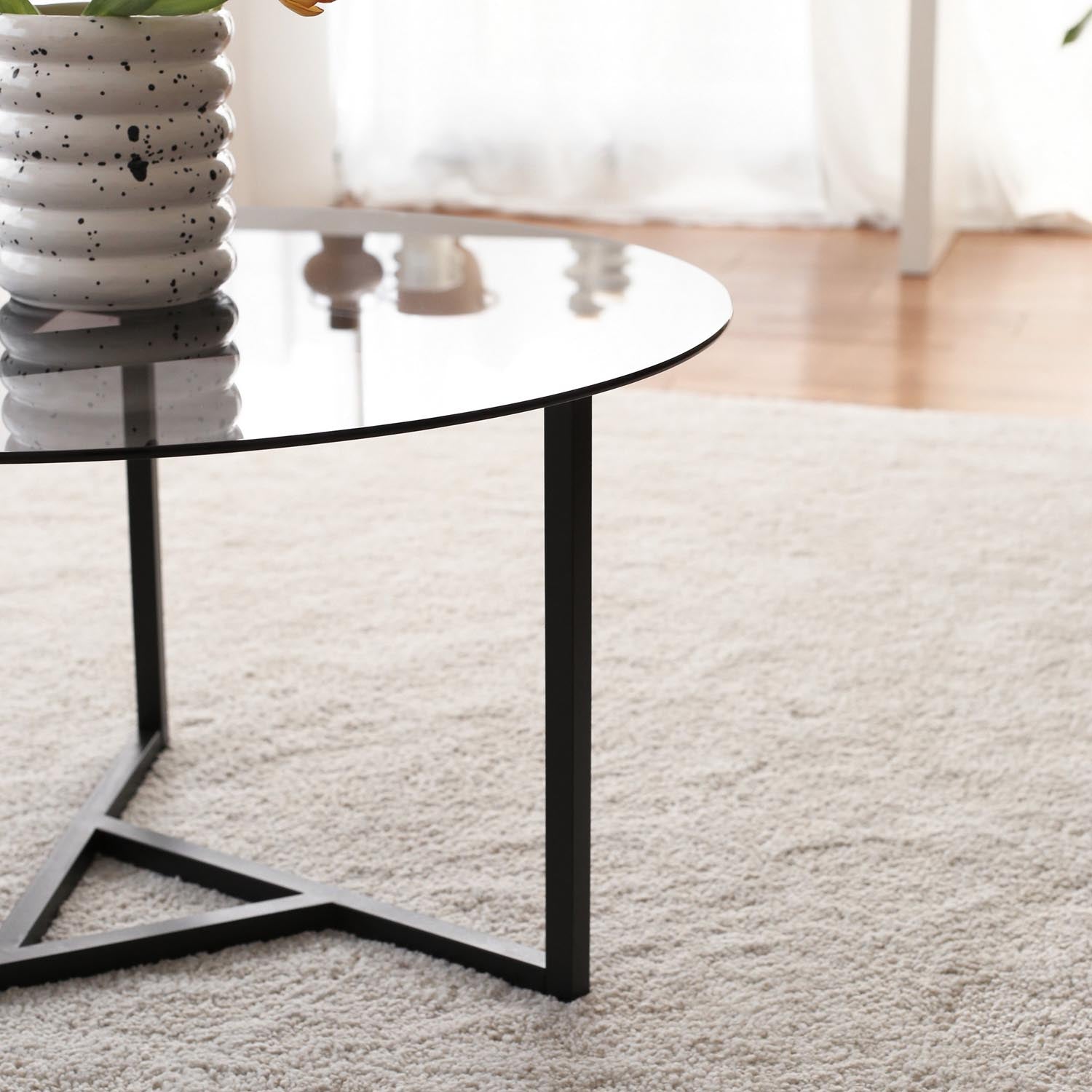 Trio sehpa / füme temperli cam S402F in Rauch Schwarz präsentiert im Onlineshop von KAQTU Design AG. Beistelltisch ist von Hanah Home