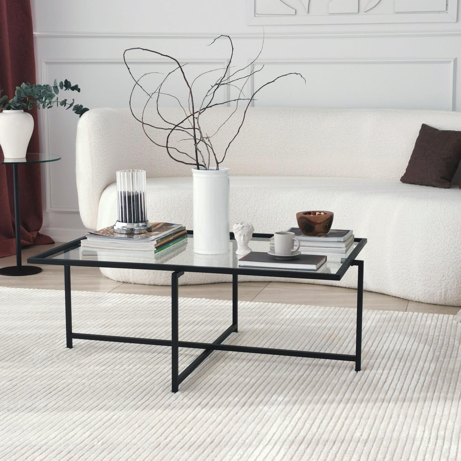Sun S408 in Schwarz präsentiert im Onlineshop von KAQTU Design AG. Beistelltisch ist von Hanah Home