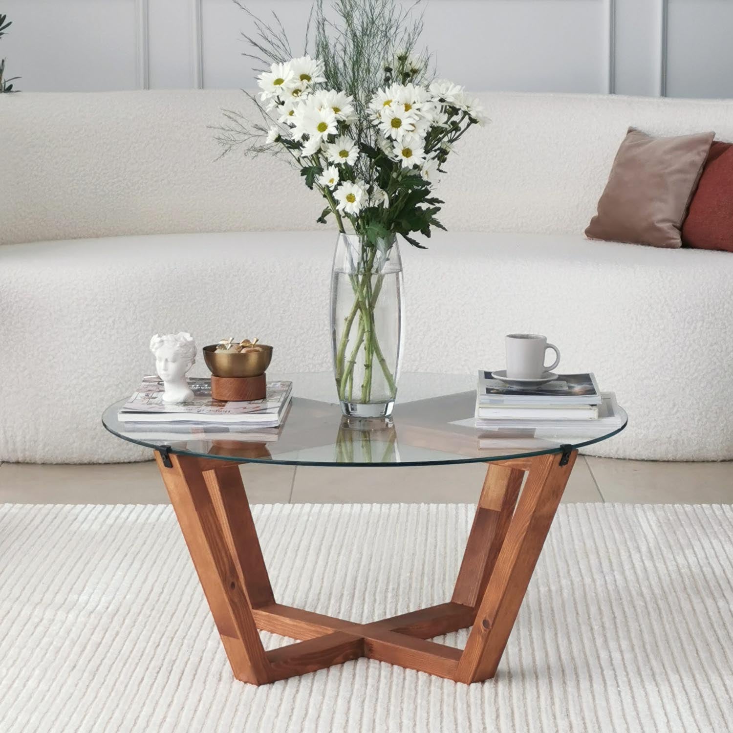 Lotus in Holz präsentiert im Onlineshop von KAQTU Design AG. Beistelltisch ist von Hanah Home