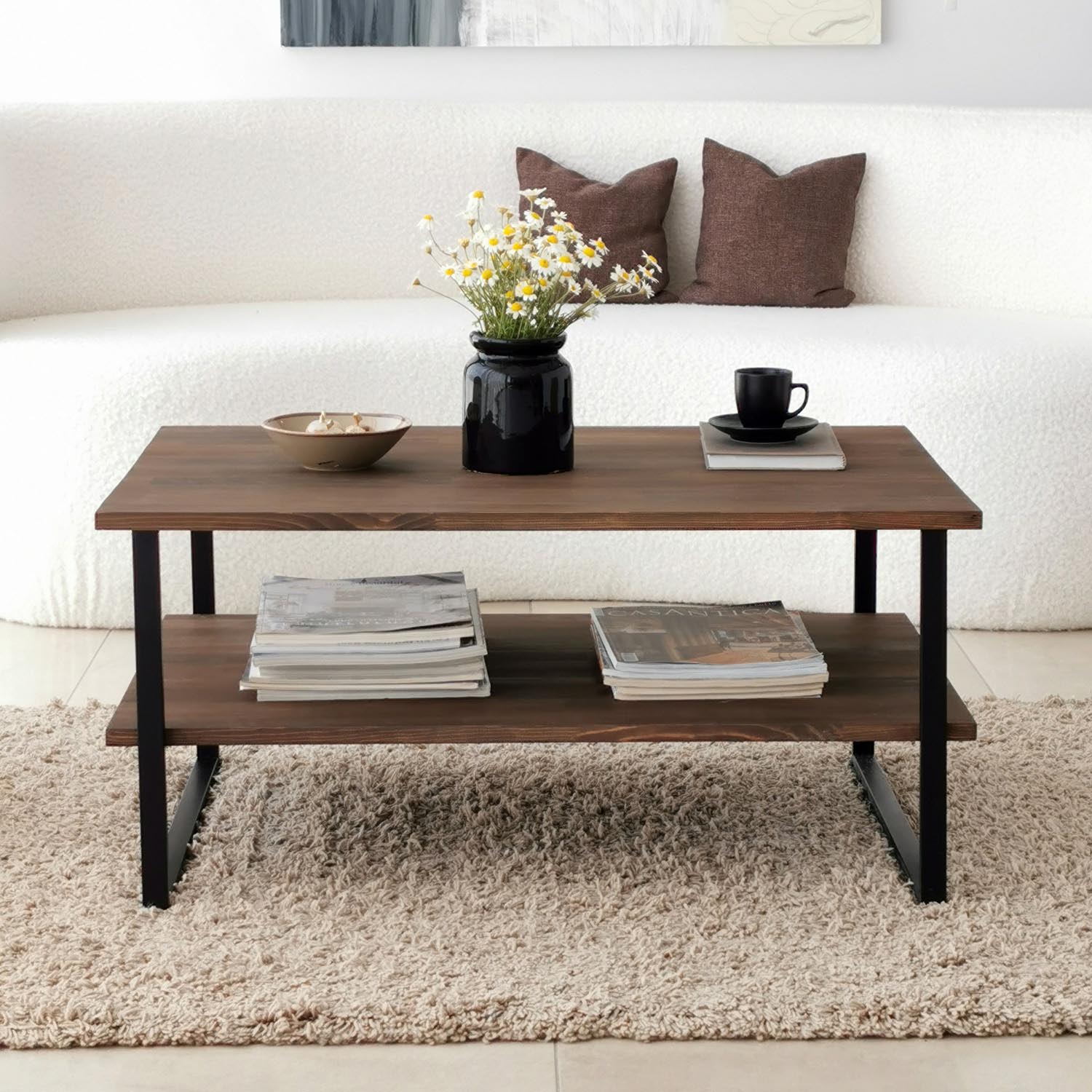Neta - Walnut in Walnuss präsentiert im Onlineshop von KAQTU Design AG. Beistelltisch ist von Hanah Home
