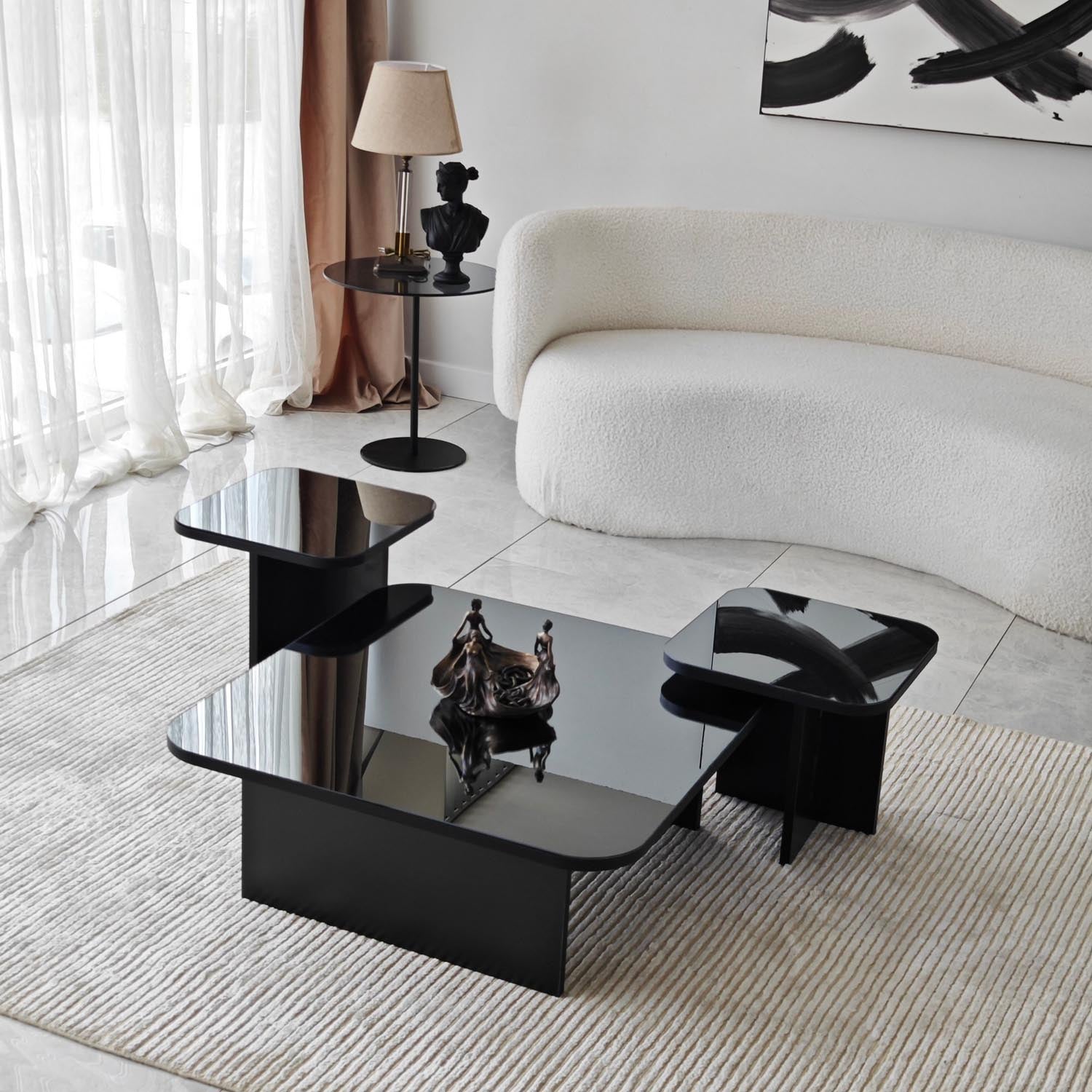 Jazz - Black, Fume in Schwarz
 Rauch präsentiert im Onlineshop von KAQTU Design AG. Beistelltisch ist von Hanah Home