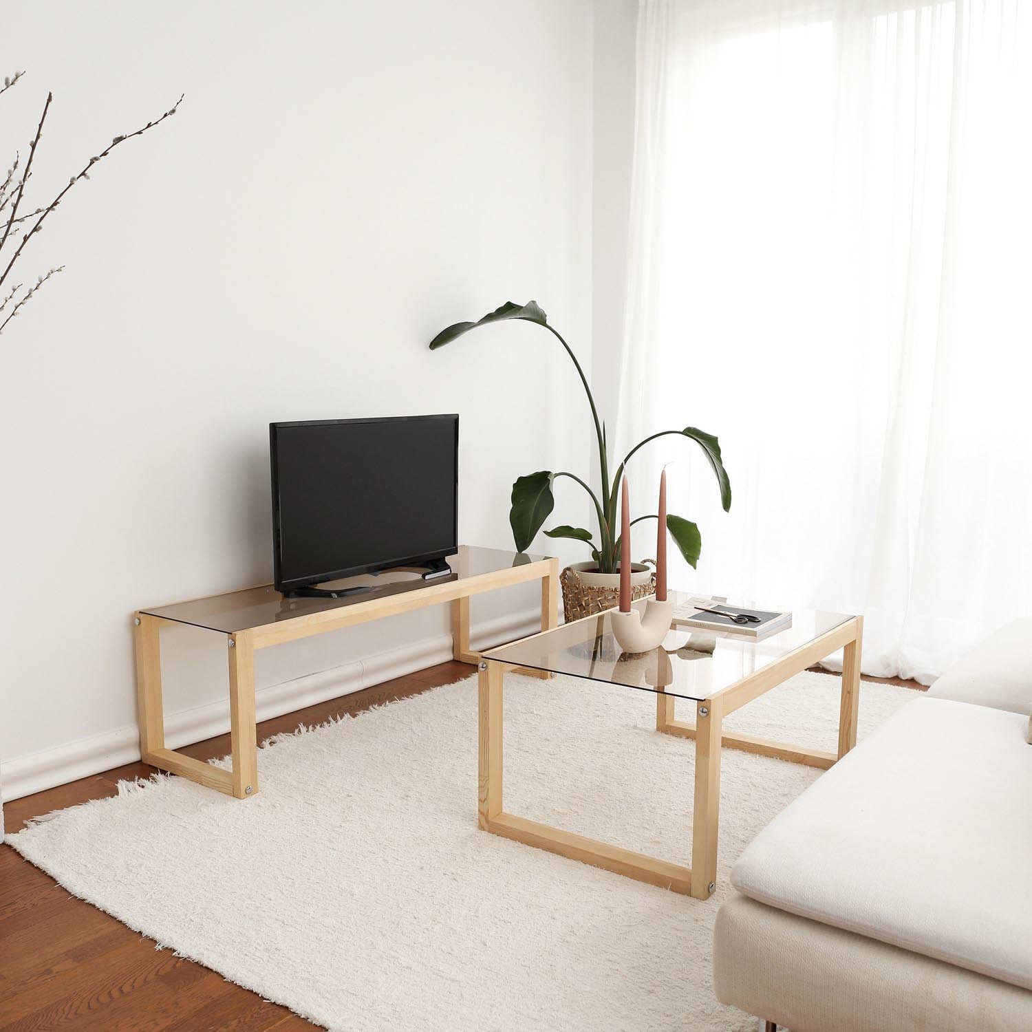 Via - Natural in Natürlich präsentiert im Onlineshop von KAQTU Design AG. Beistelltisch ist von Hanah Home
