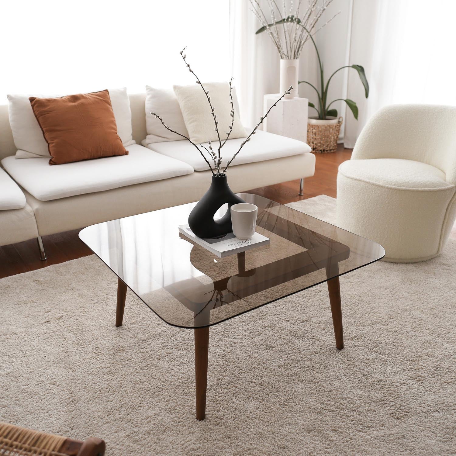 Smart in Bronze präsentiert im Onlineshop von KAQTU Design AG. Beistelltisch ist von Hanah Home