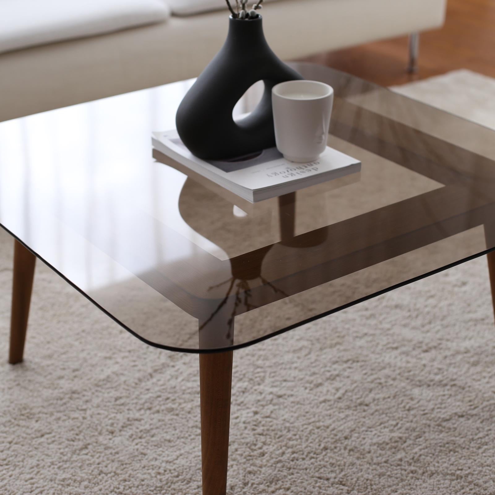 Smart in Bronze präsentiert im Onlineshop von KAQTU Design AG. Beistelltisch ist von Hanah Home