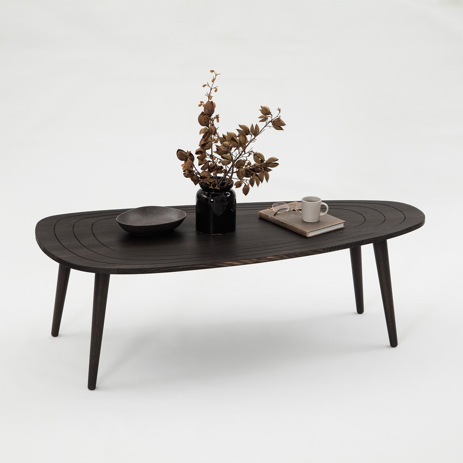 Sweet - Anthracite in Anthrazit präsentiert im Onlineshop von KAQTU Design AG. Beistelltisch ist von Hanah Home