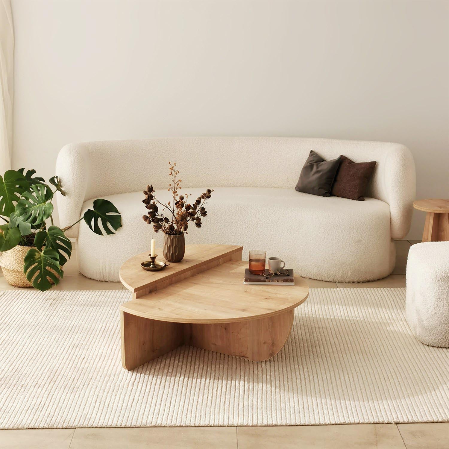 Podium - Sapphire Oak in Saphir- Eiche präsentiert im Onlineshop von KAQTU Design AG. Beistelltisch ist von Hanah Home