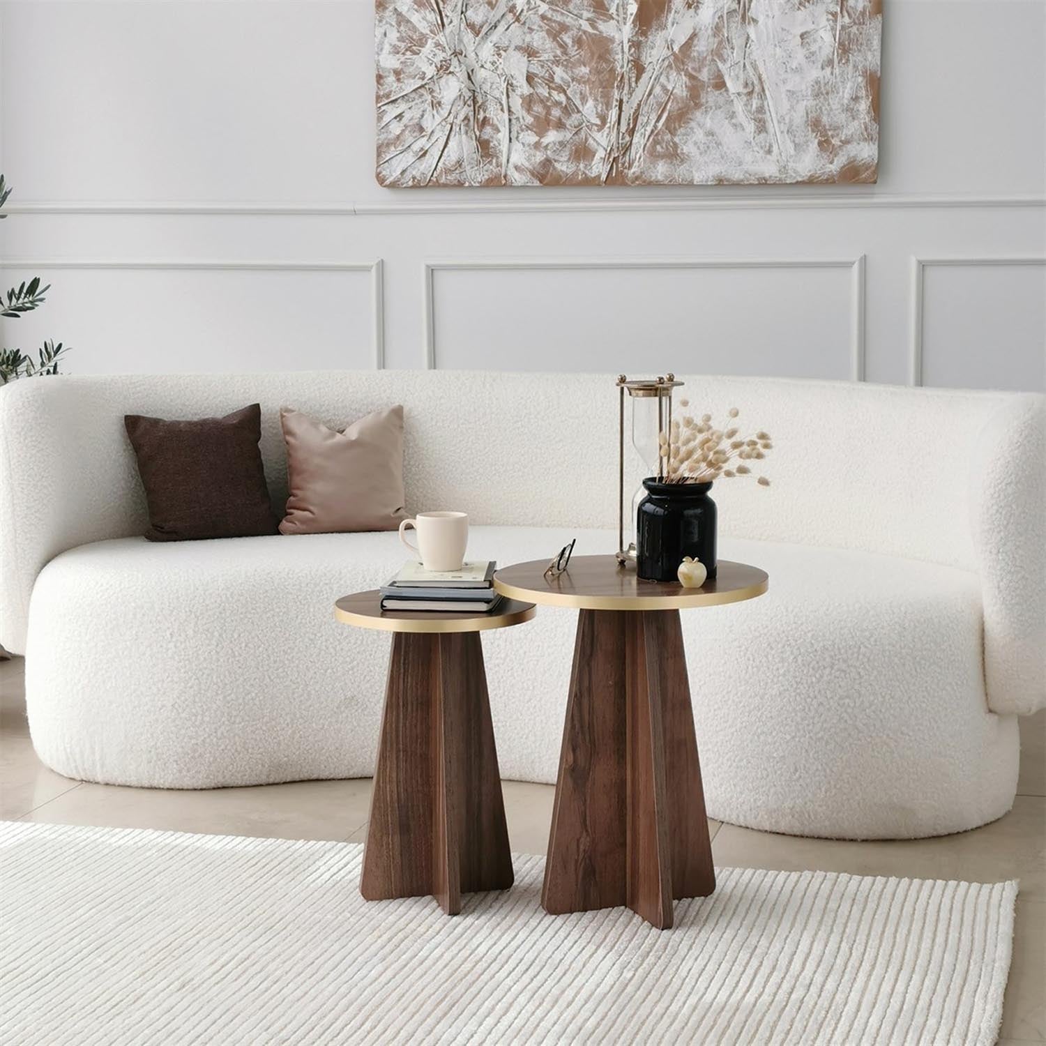 Mushroom 2 - Gold, Walnut in Gold
 Walnuss präsentiert im Onlineshop von KAQTU Design AG. Beistelltisch ist von Hanah Home