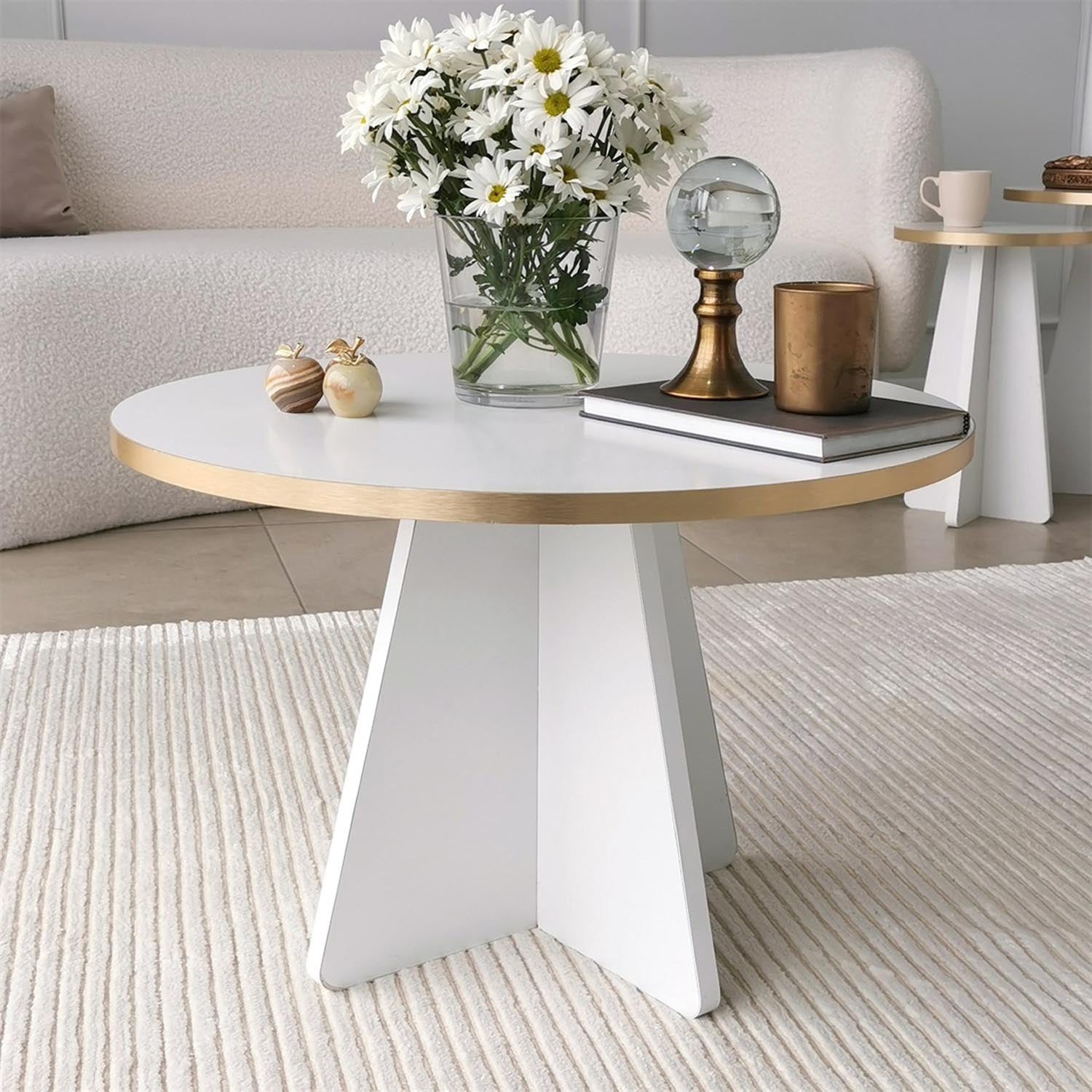 Mushroom - Gold, White v2 in Gold
 Weiss präsentiert im Onlineshop von KAQTU Design AG. Beistelltisch ist von Hanah Home