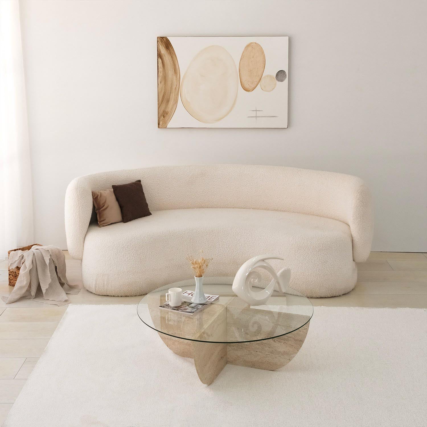 Lily in Travertin präsentiert im Onlineshop von KAQTU Design AG. Beistelltisch ist von Hanah Home