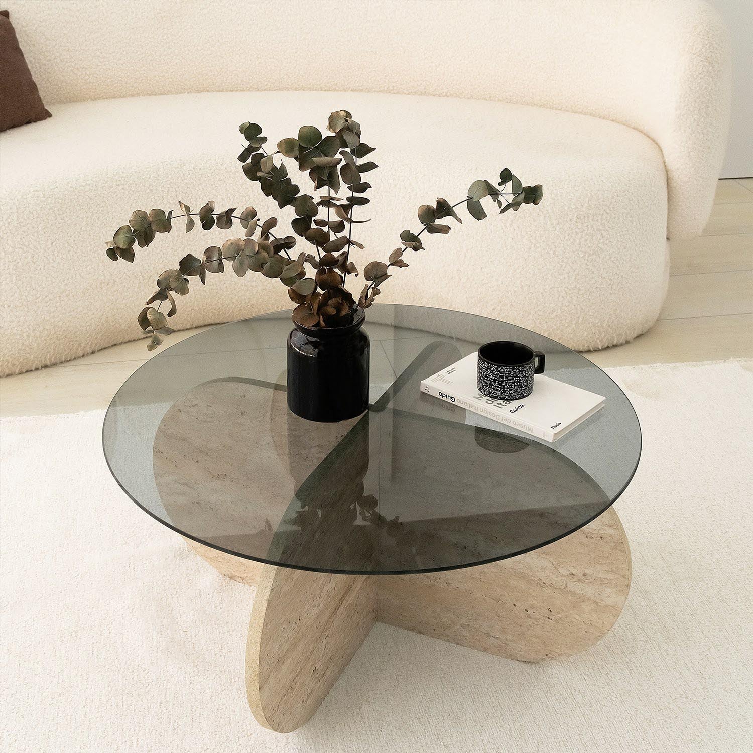 Bubble - Fume in Travertin Fume präsentiert im Onlineshop von KAQTU Design AG. Beistelltisch ist von Hanah Home